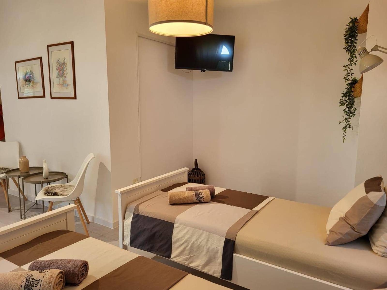 Double or Twin Room - Photo 1