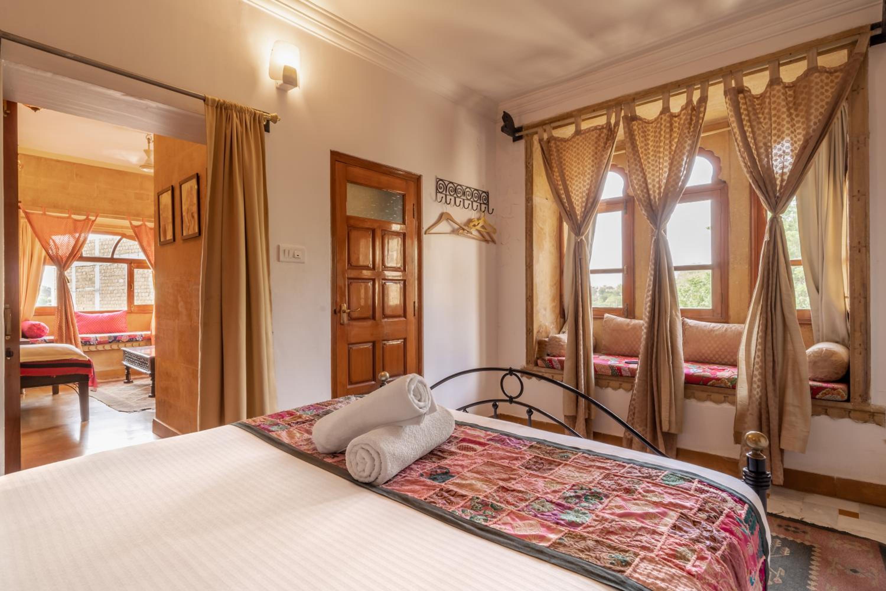 Deluxe Suite - Photo 6