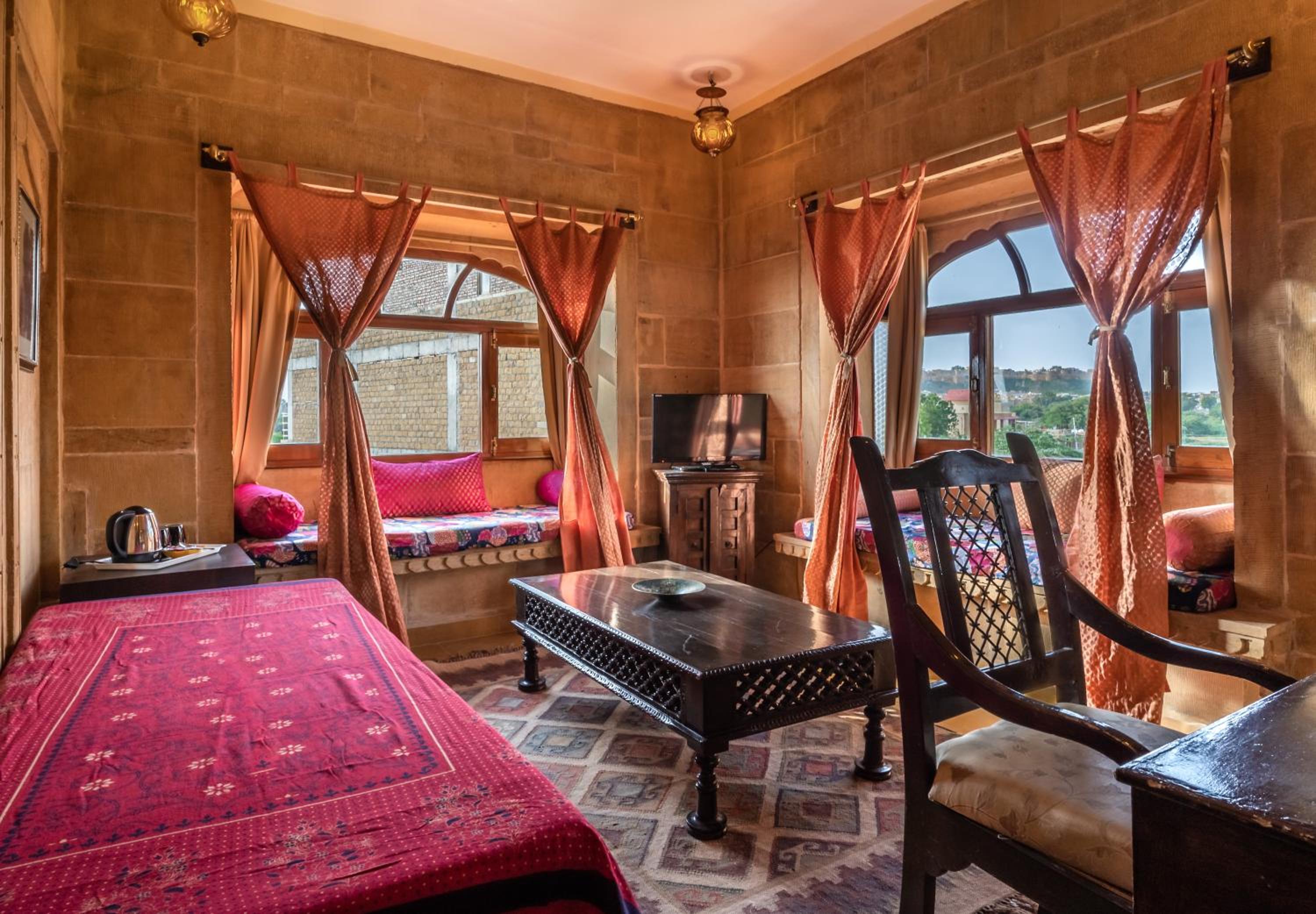 Deluxe Suite - Photo 5