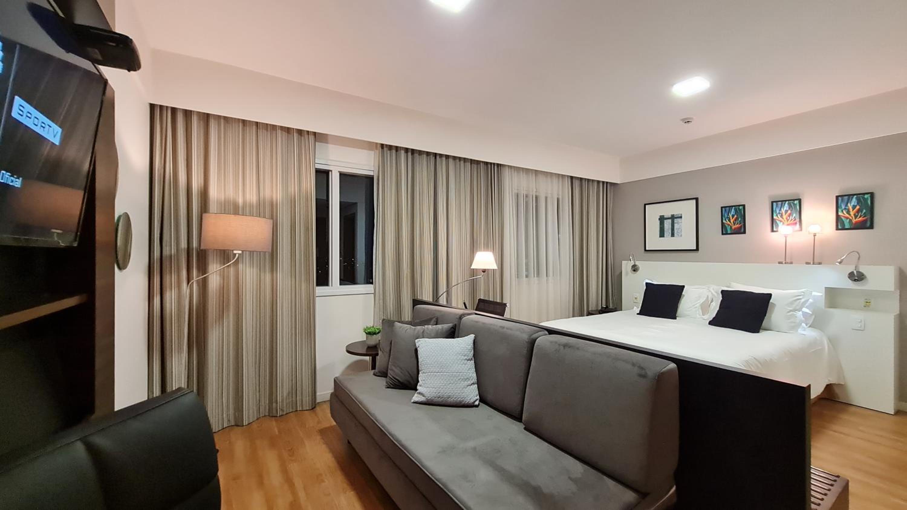 Deluxe Queen Room - Photo 5