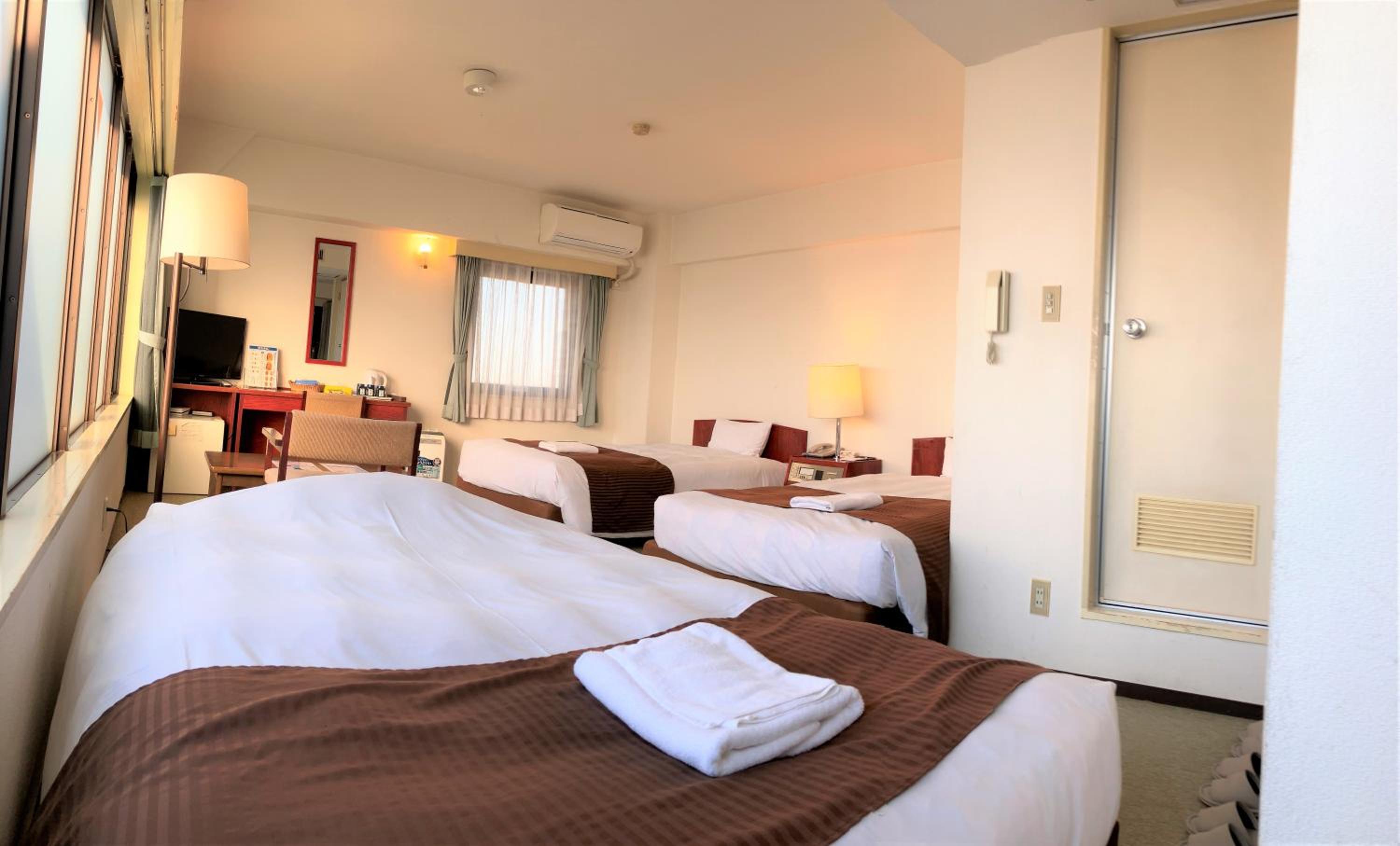 Triple Room photo 2