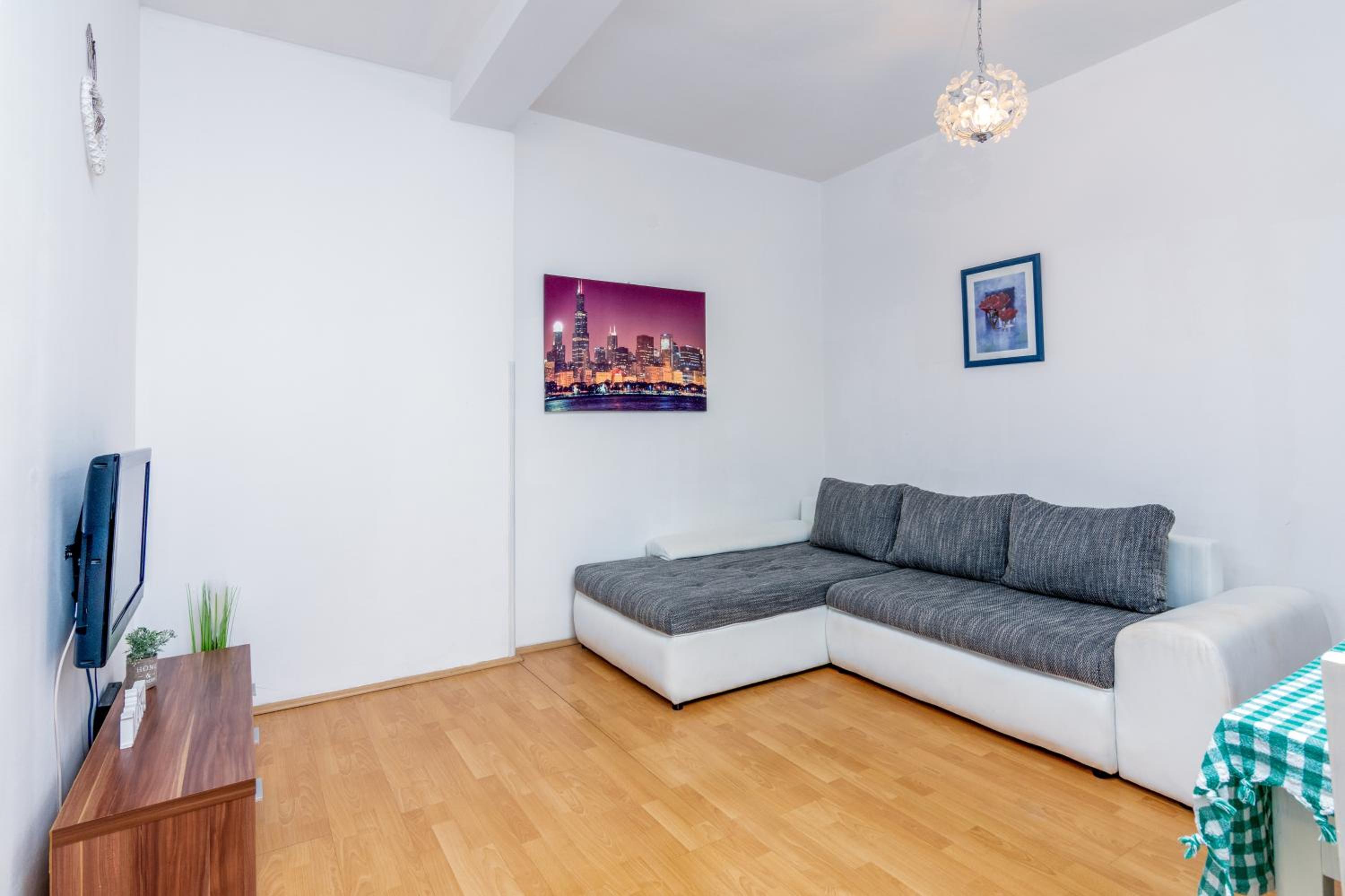 One-Bedroom Apartment with Terrace