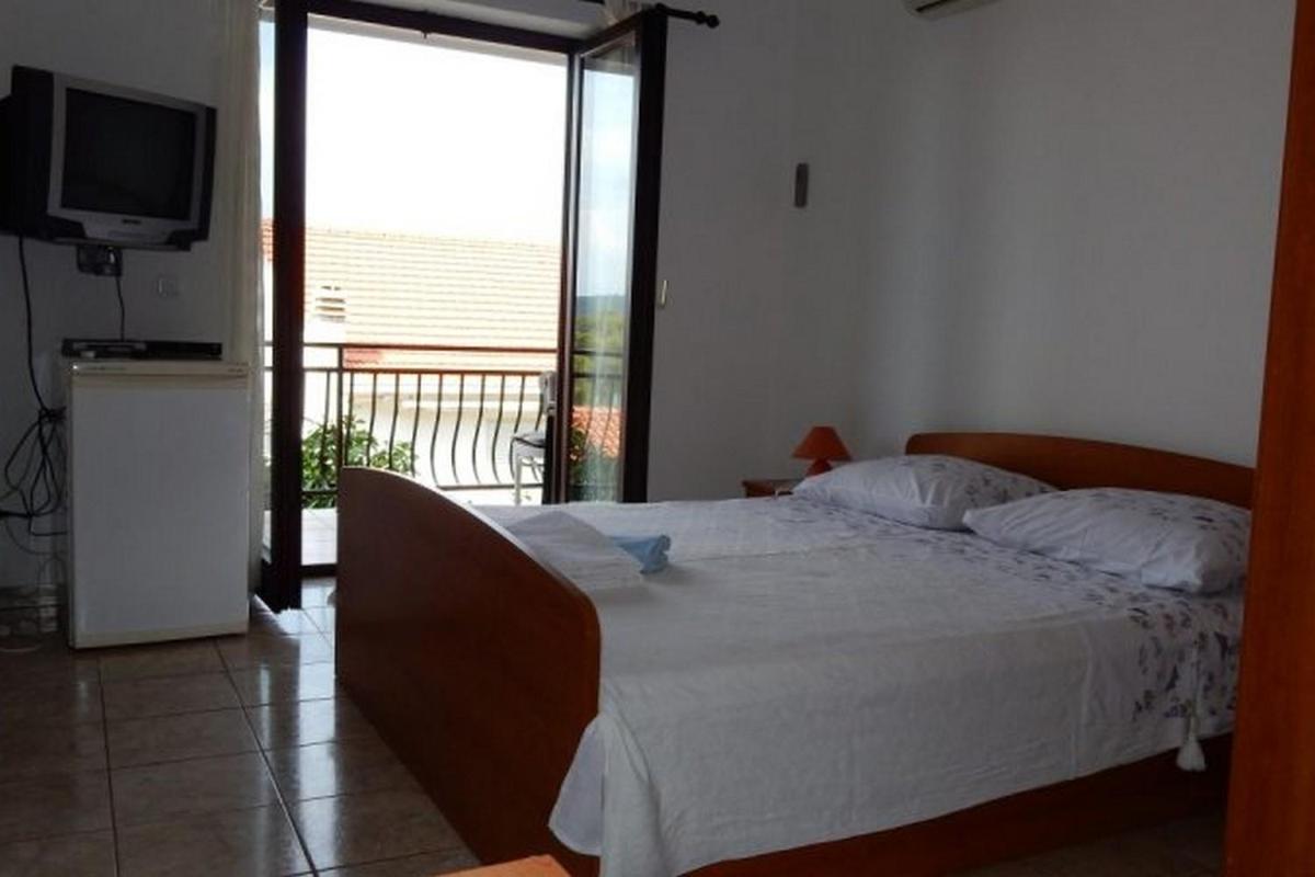 Two-Bedroom Apartment with Balcony and Sea View