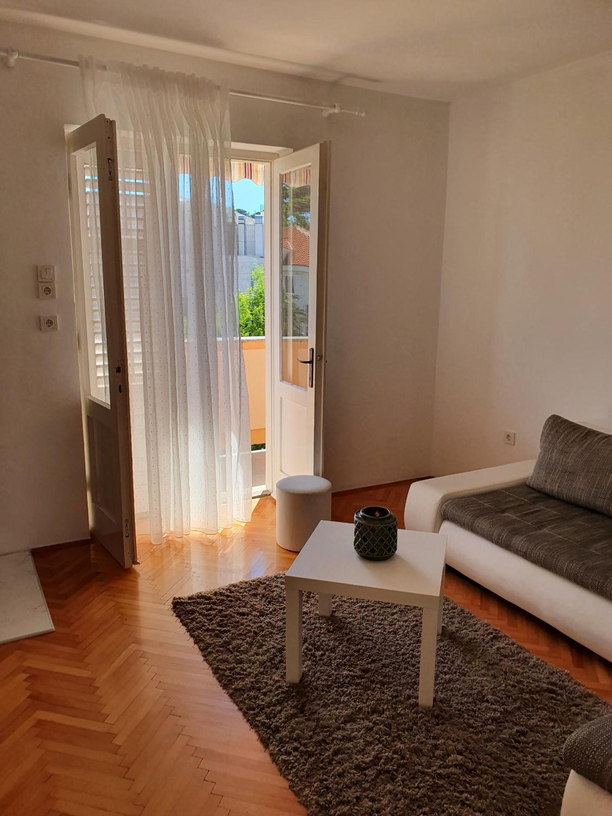 One-Bedroom Apartment with Balcony