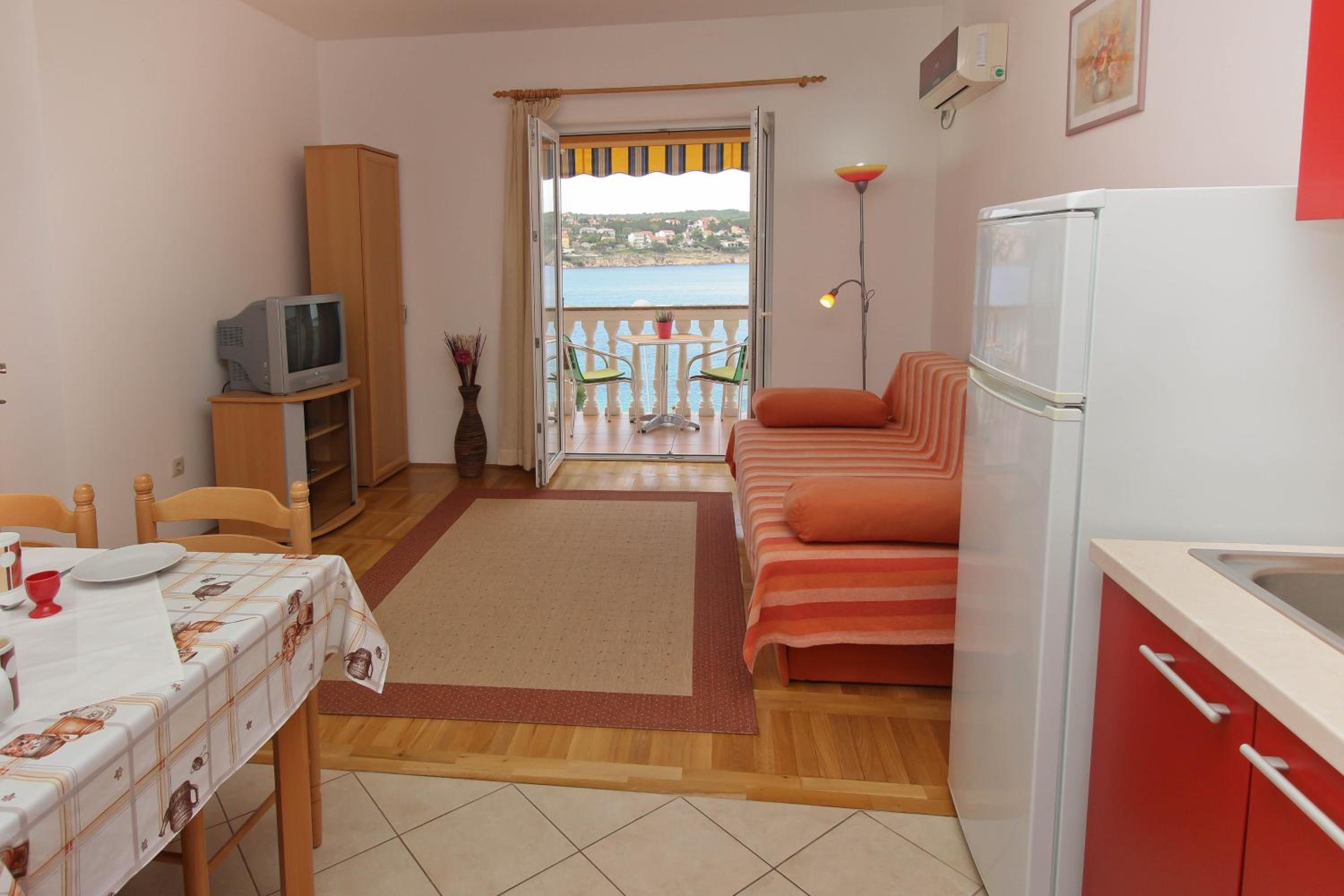 One-Bedroom Apartment with Terrace and Sea View