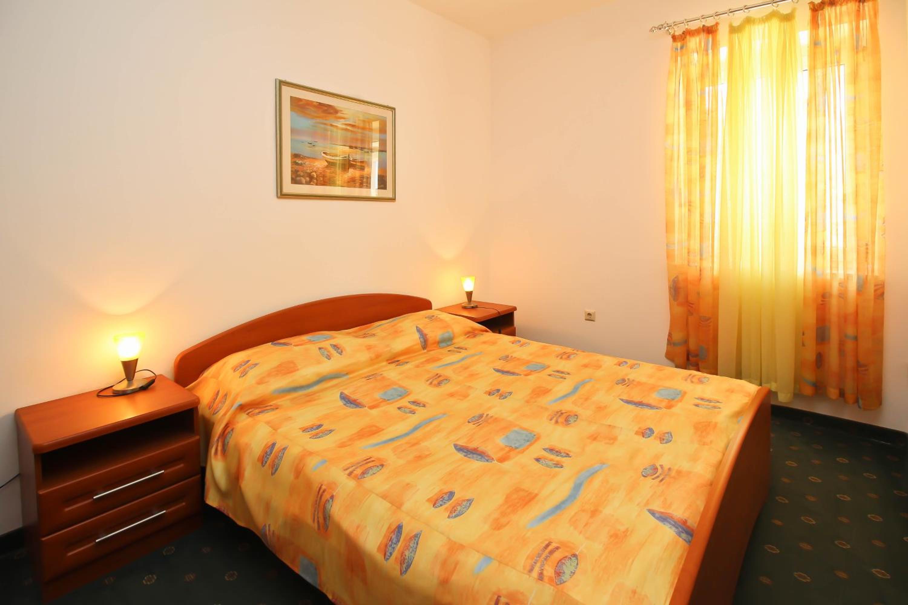One-Bedroom Apartment with Terrace and Sea View photo 2