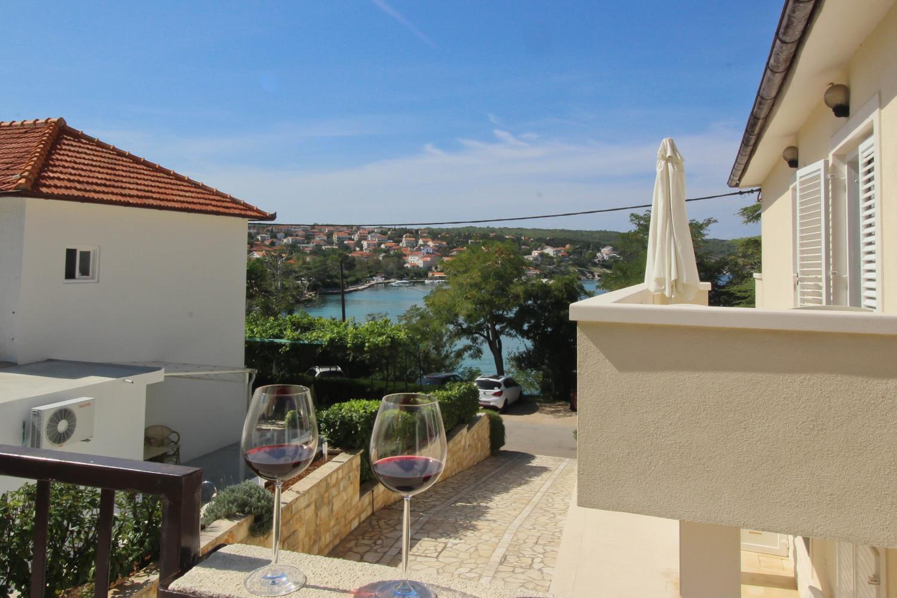 Two-Bedroom Apartment with Terrace and Sea View photo 3