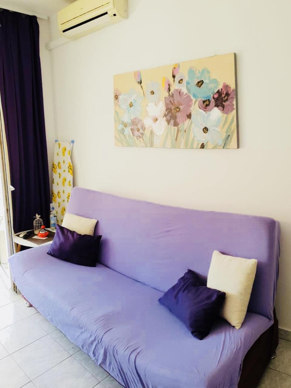 One-Bedroom Apartment with Balcony photo 1