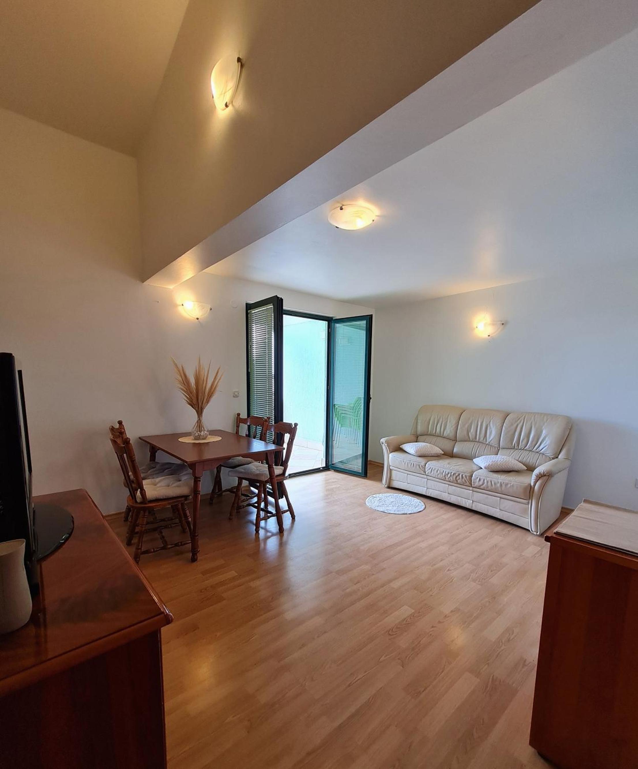 Two-Bedroom Apartment with Terrace and Sea View photo 1