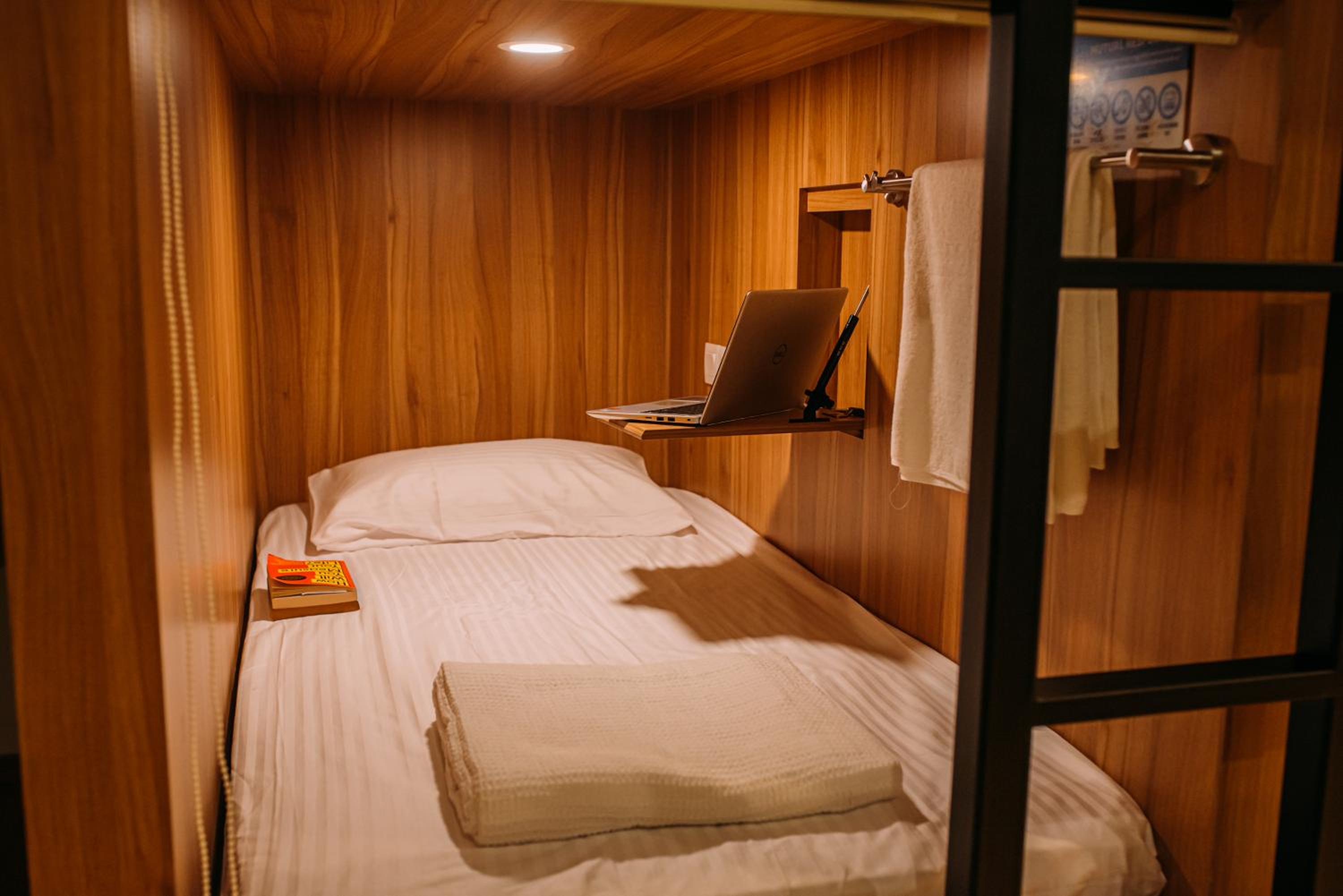 Single Bed in Female Dormitory Room photo 2