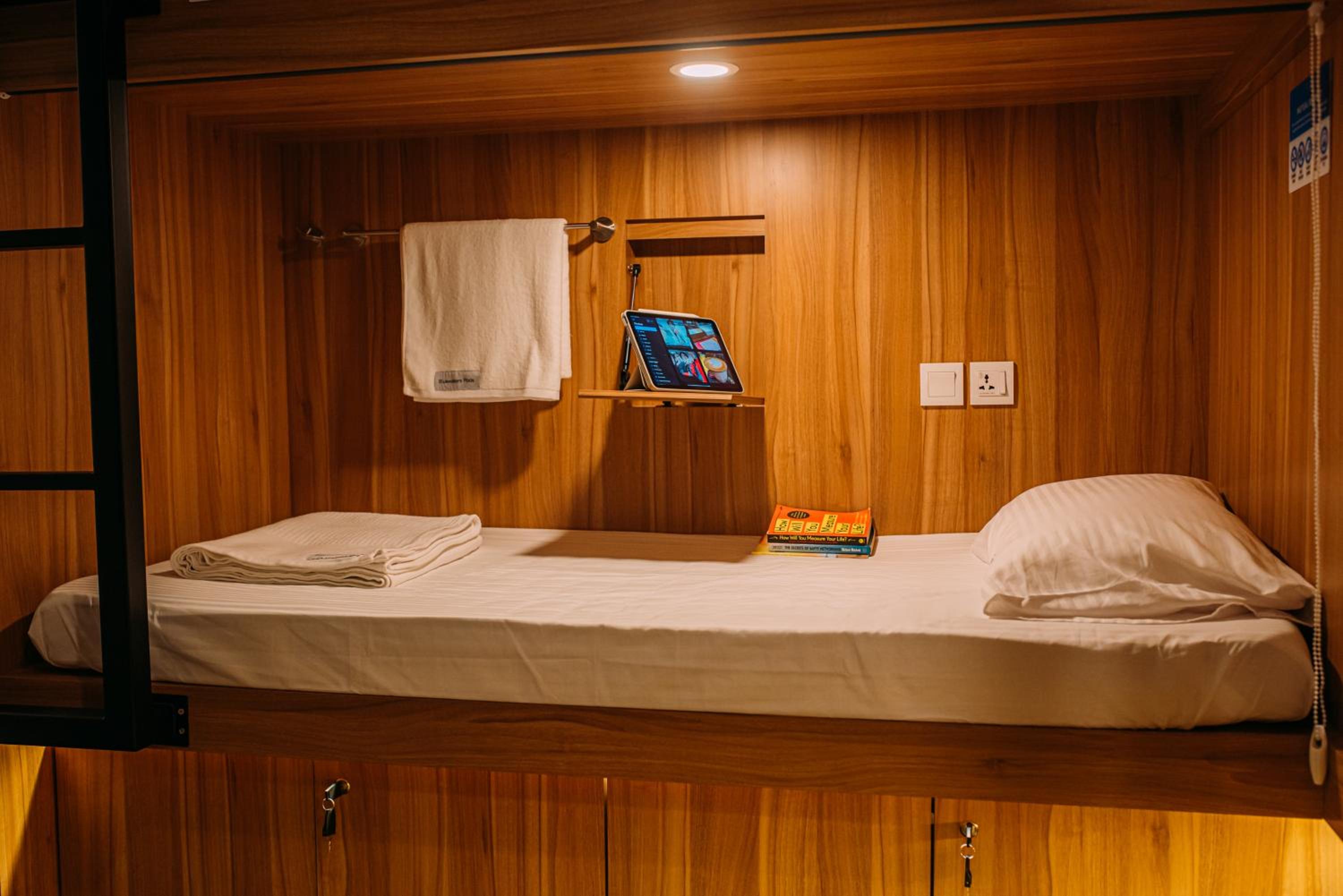 Single Bed in Mixed Dormitory Room photo 3