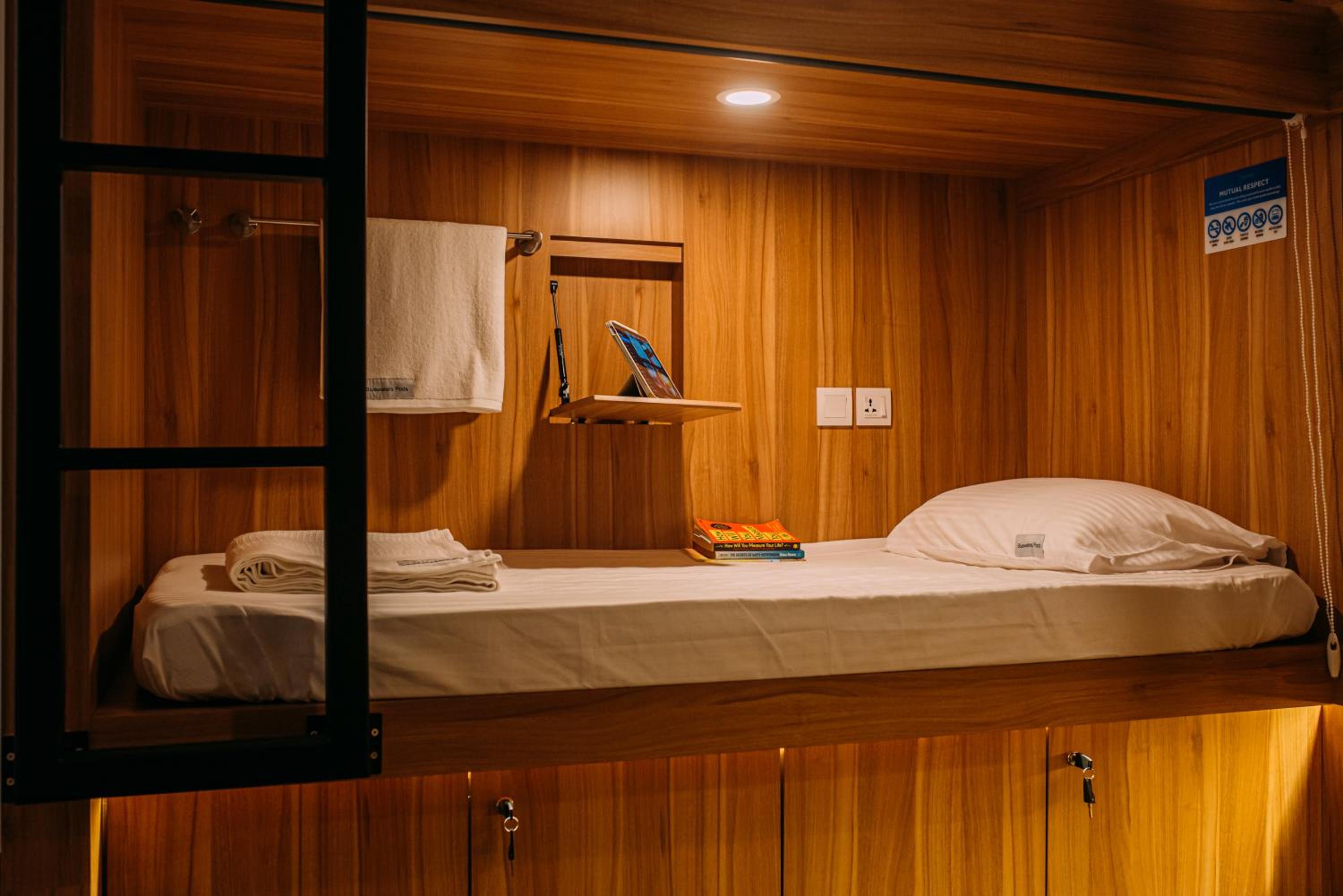 Single Bed in Mixed Dormitory Room photo 2