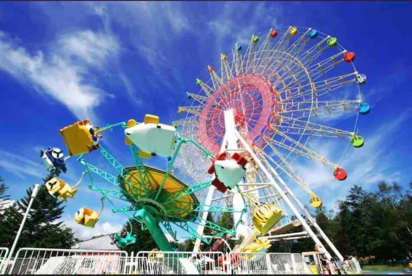 Three-Bedroom House - Photo 3