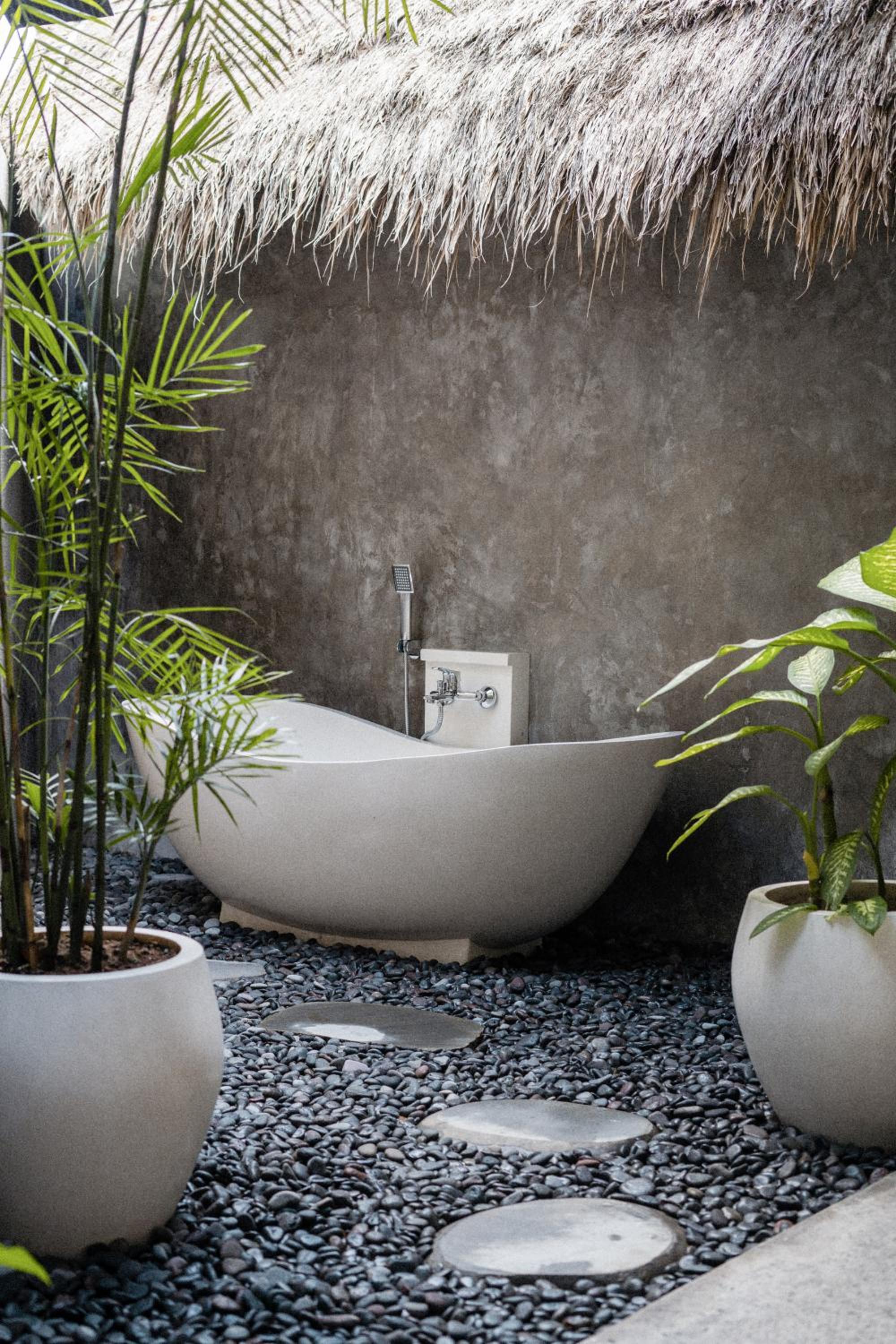 Double Room with Private Bathroom - Photo 12
