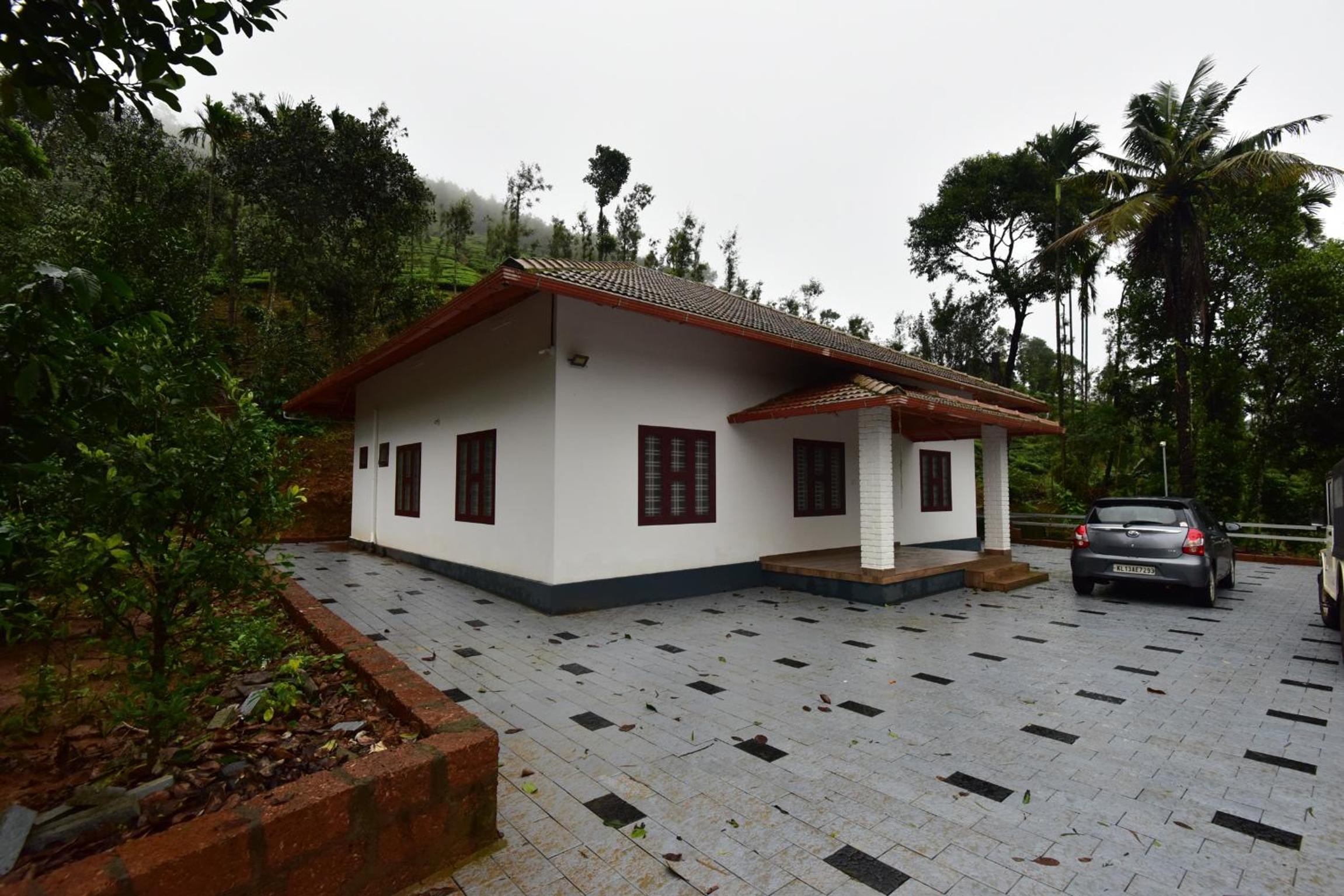 Villa - Photo 2