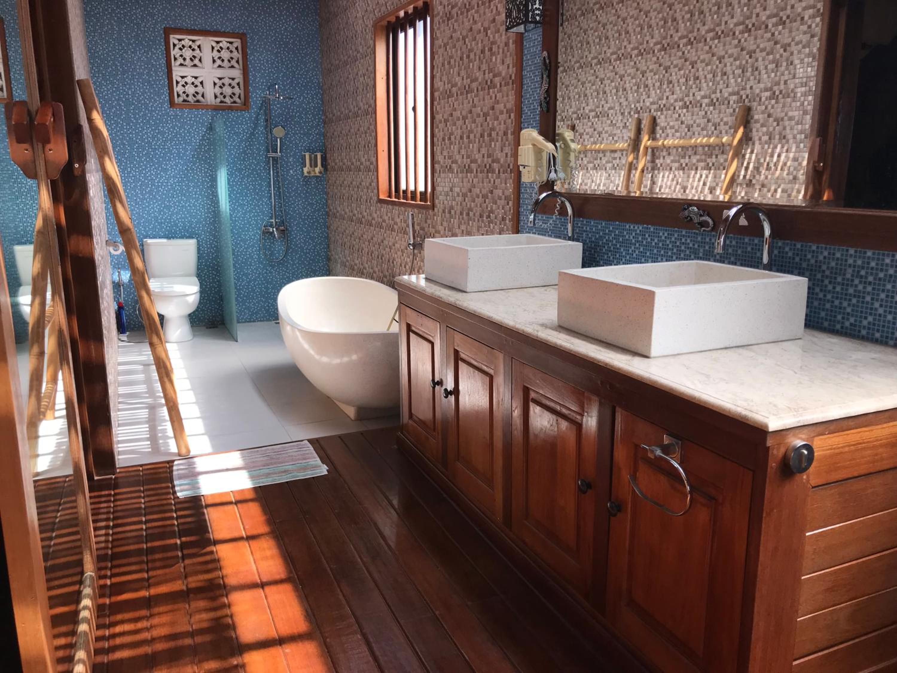 Deluxe Suite - Photo 3