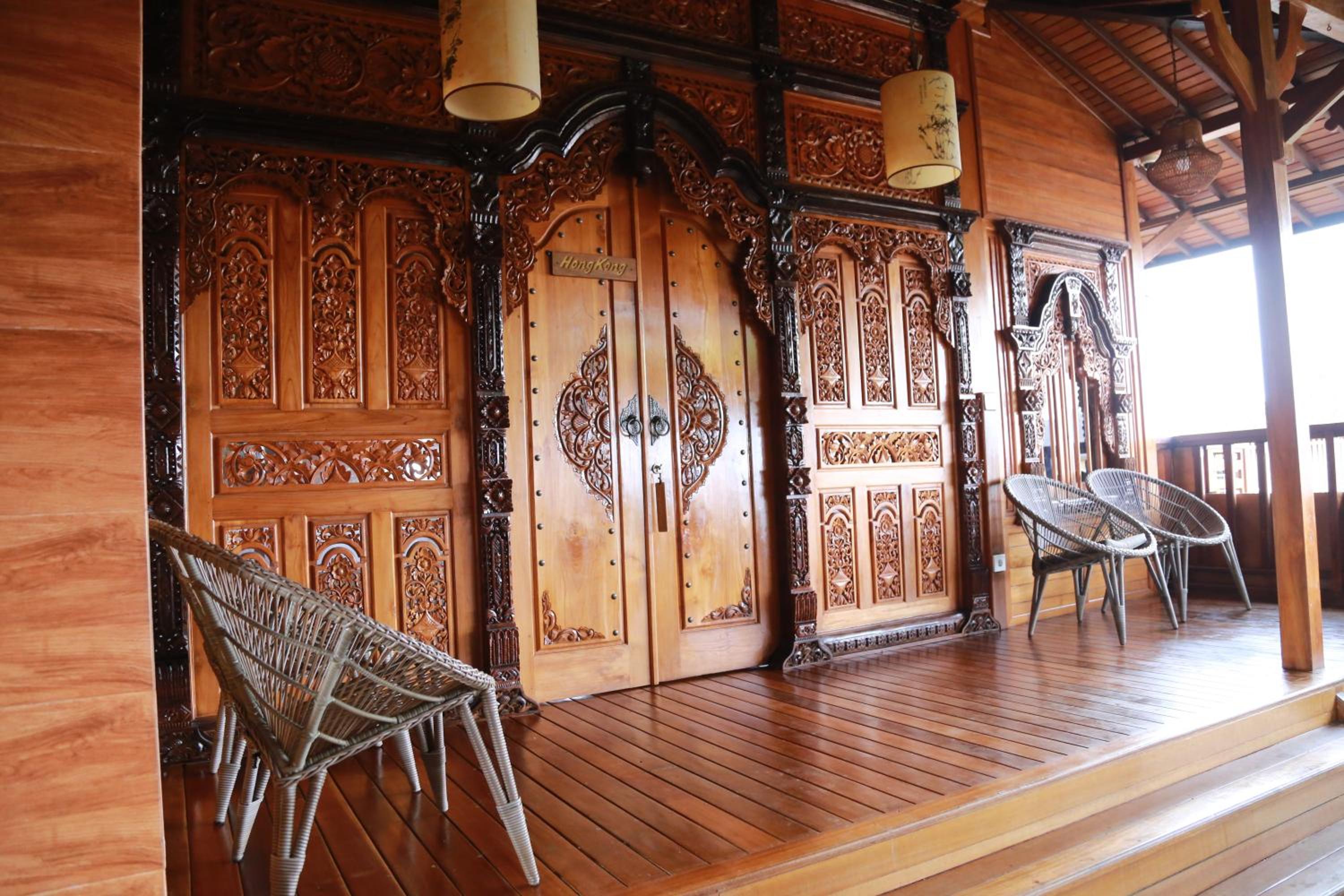 Deluxe Suite - Photo 6
