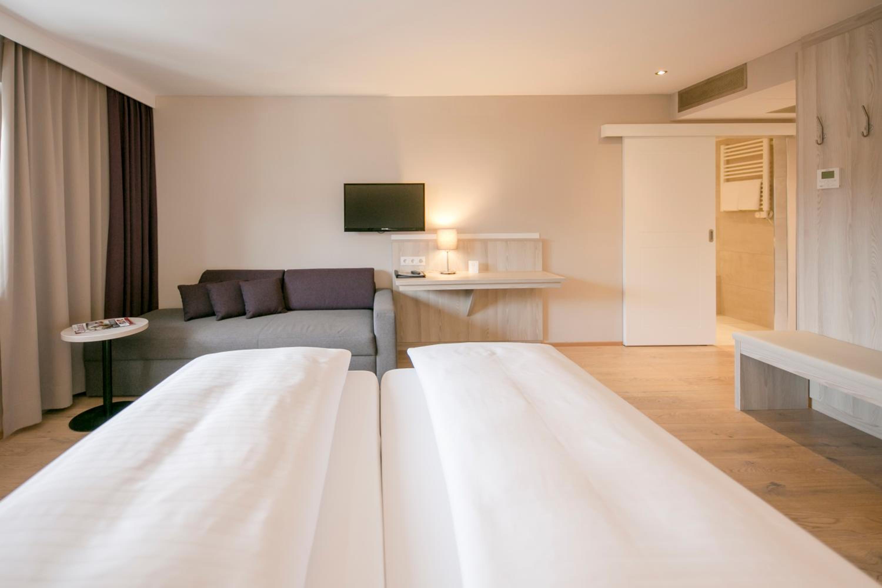 Comfort Room - Photo 11