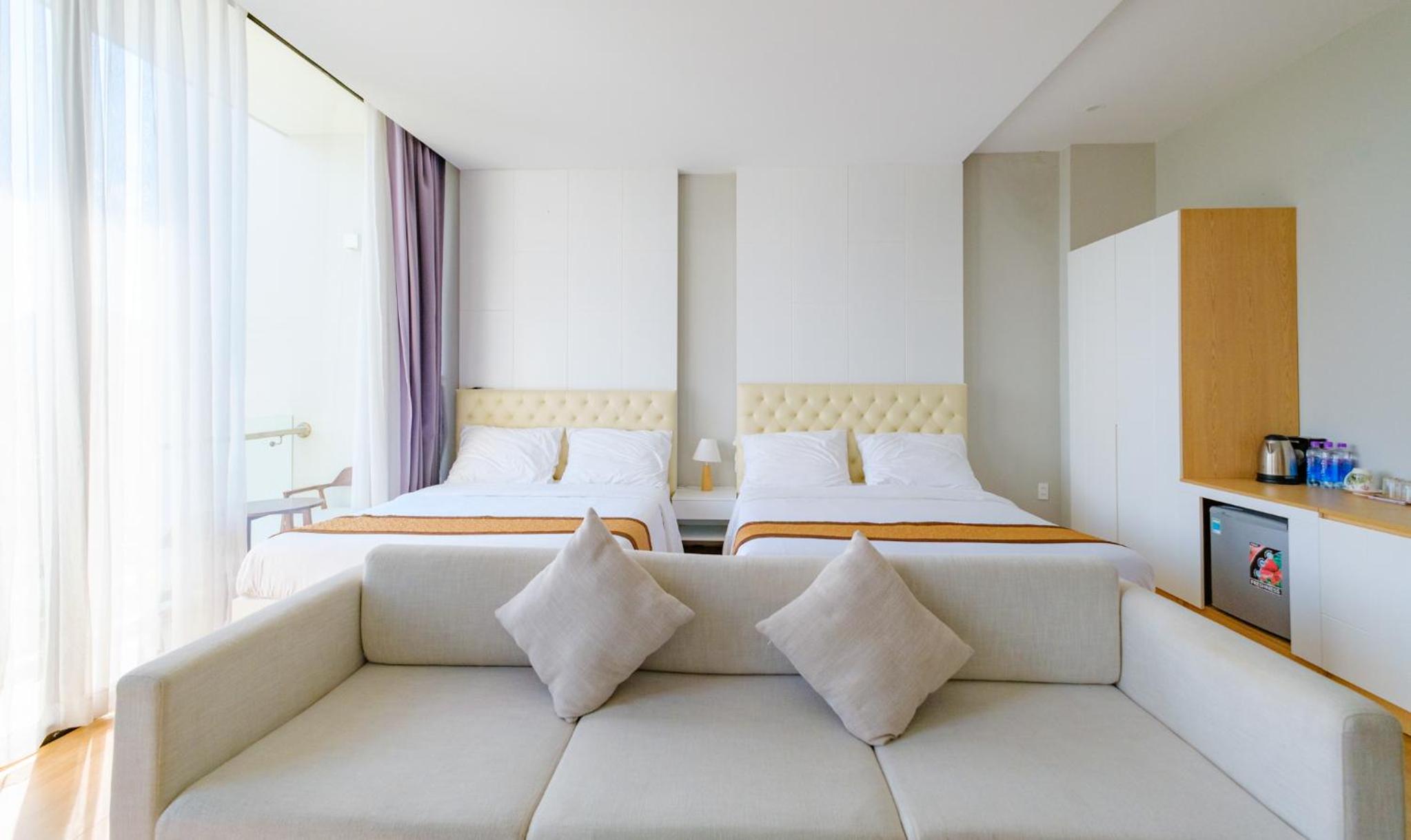 Large Double Room photo 2