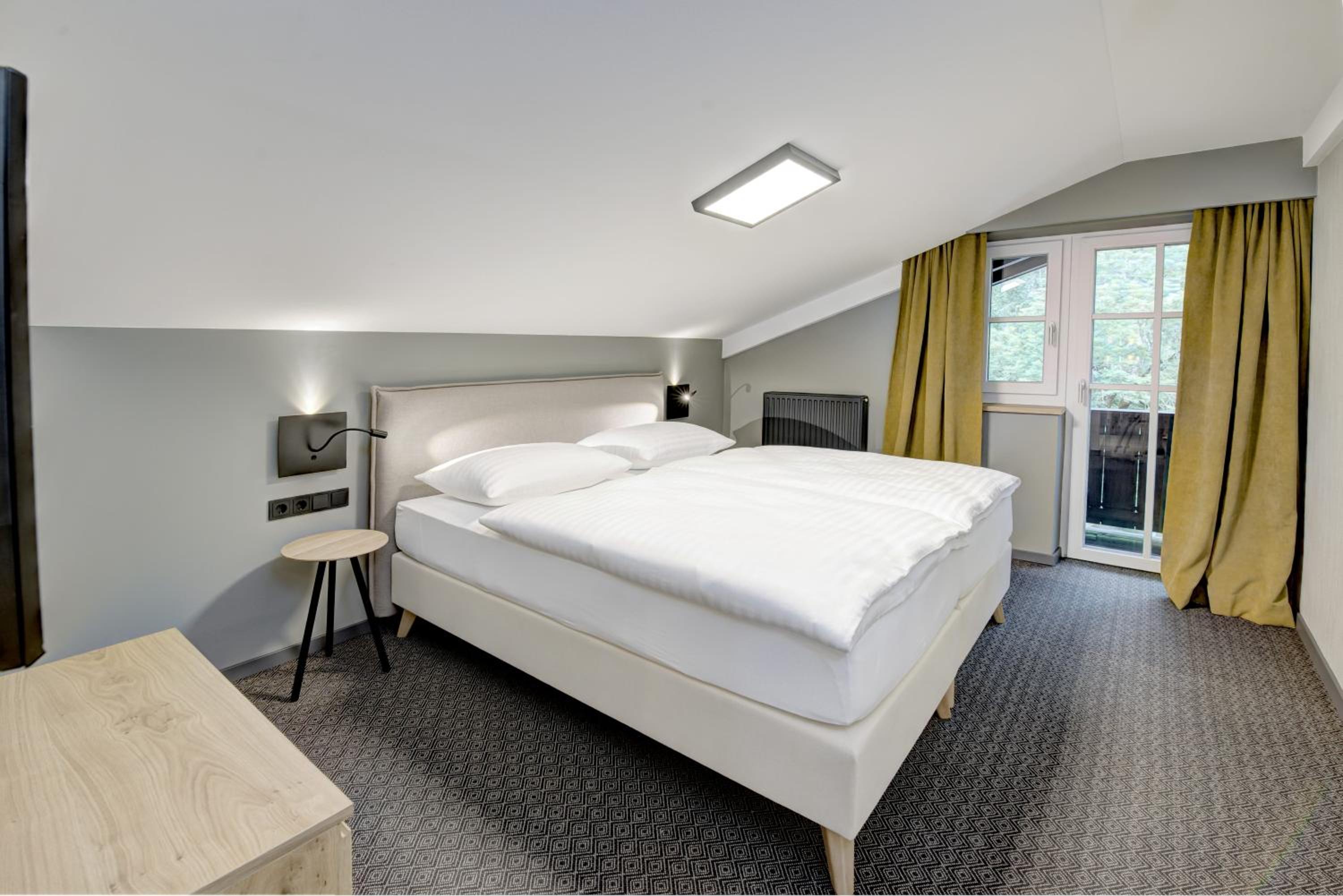 Doppelzimmer X-Large with Balcony photo 2