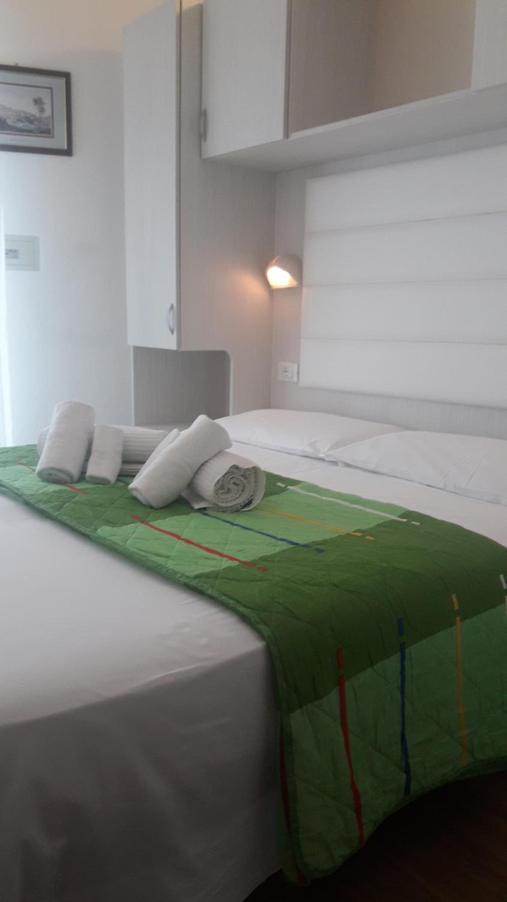 Economy Double Room photo 1