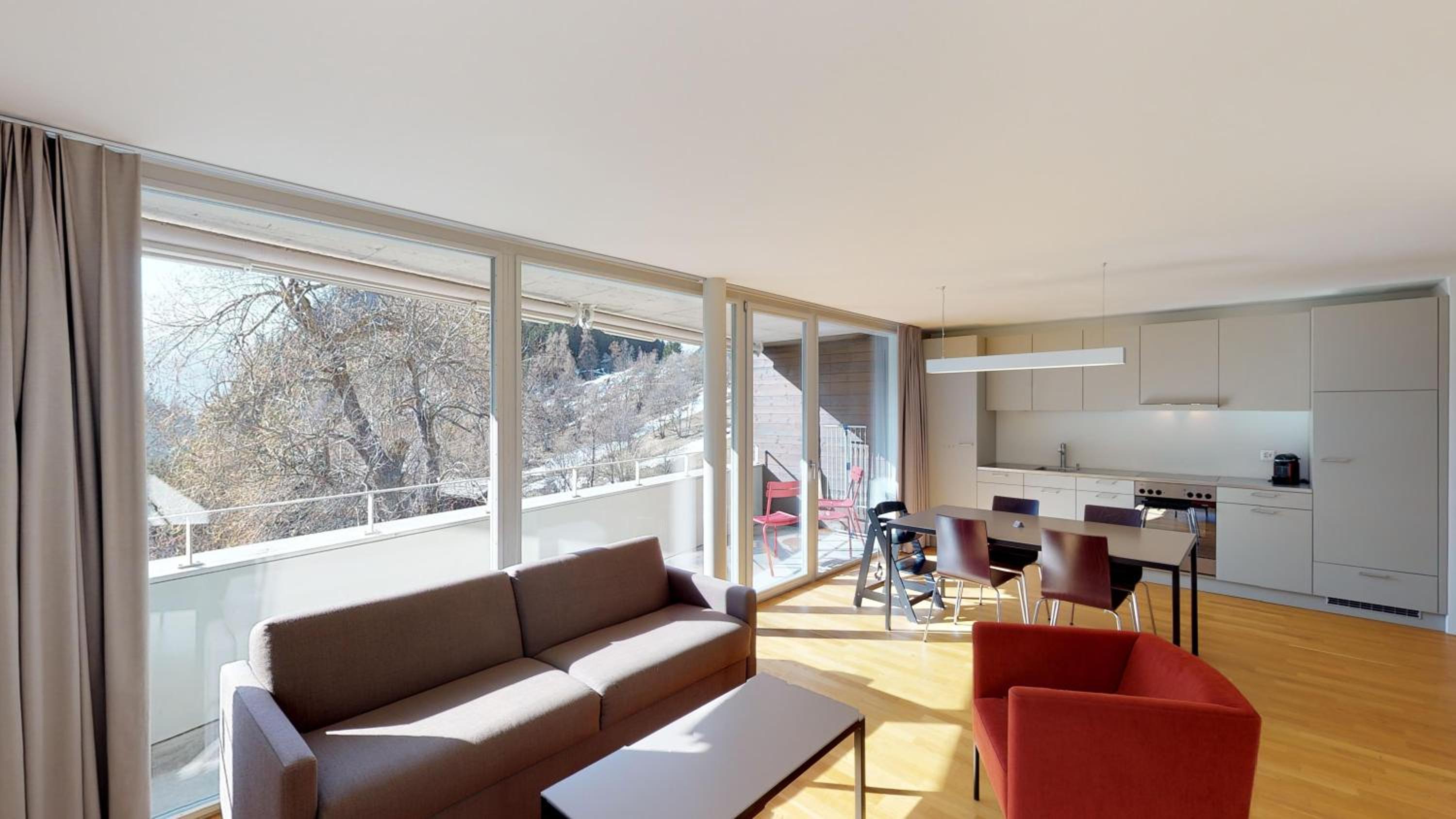 Modern One-Bedroom Apartment photo 1