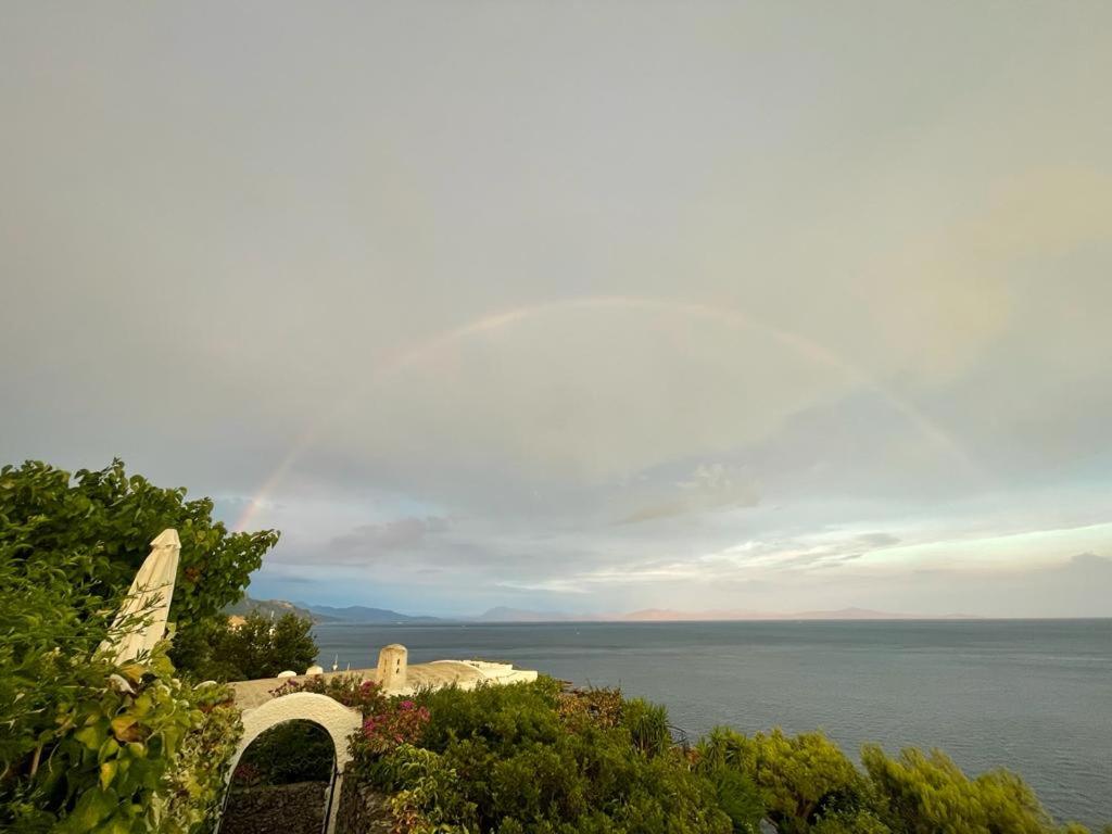 Villa with Sea View photo 2