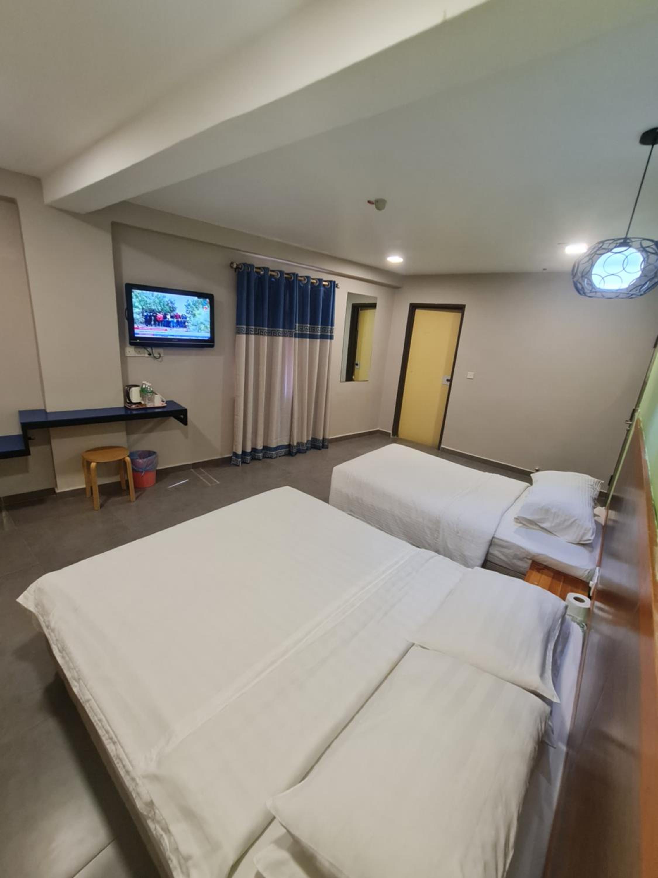 Deluxe Triple Room - Photo 2