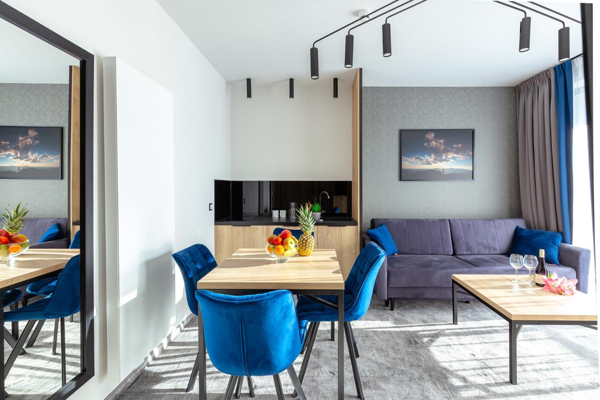 One-Bedroom Apartment - Photo 9