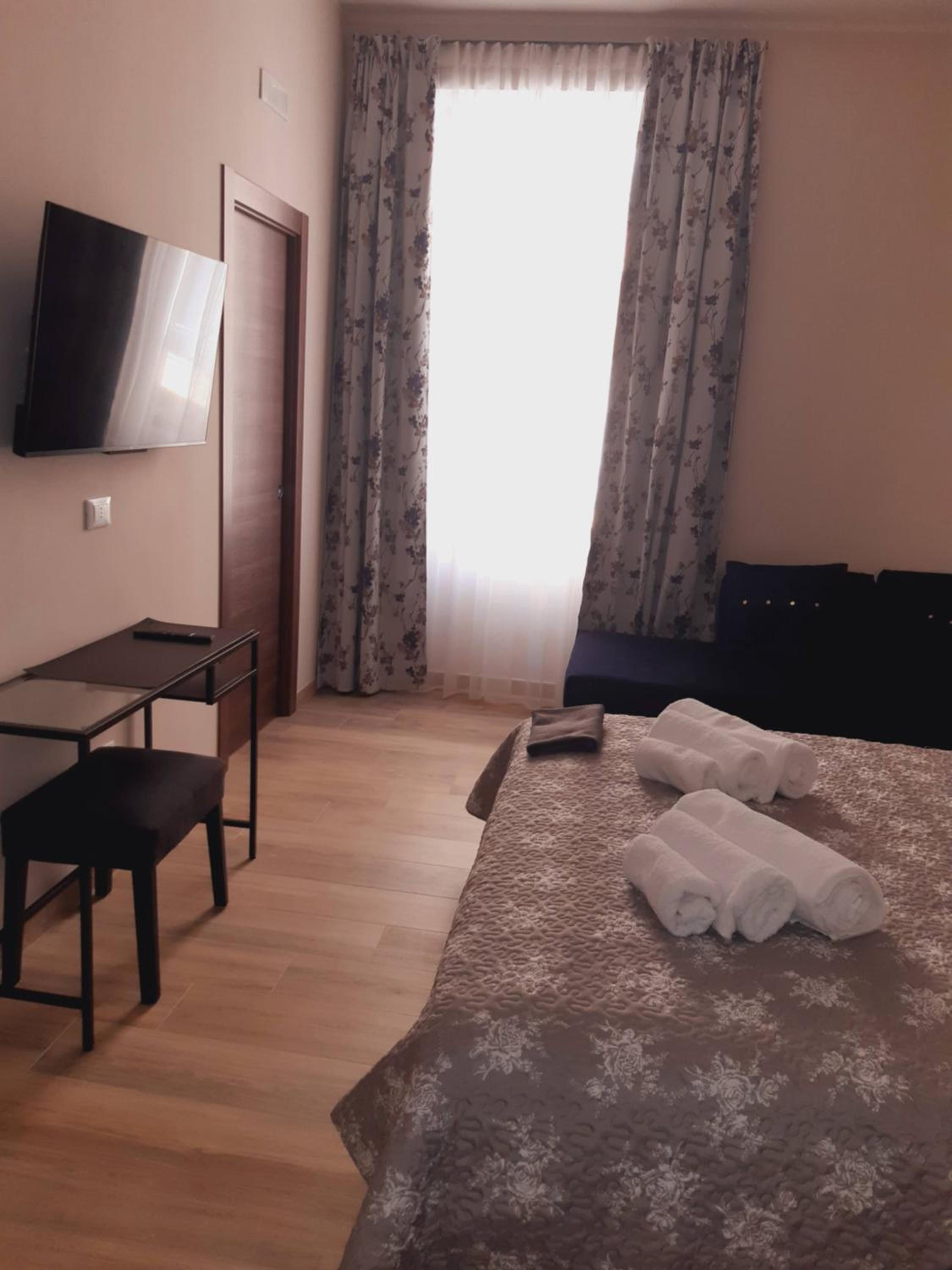 Triple Room with Private Bathroom