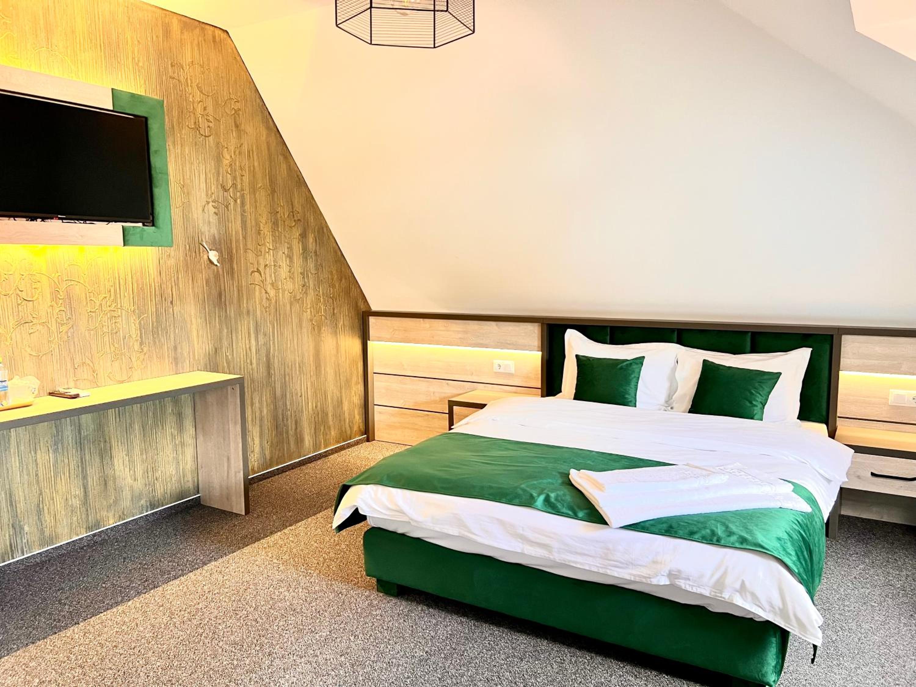 Superior King Room