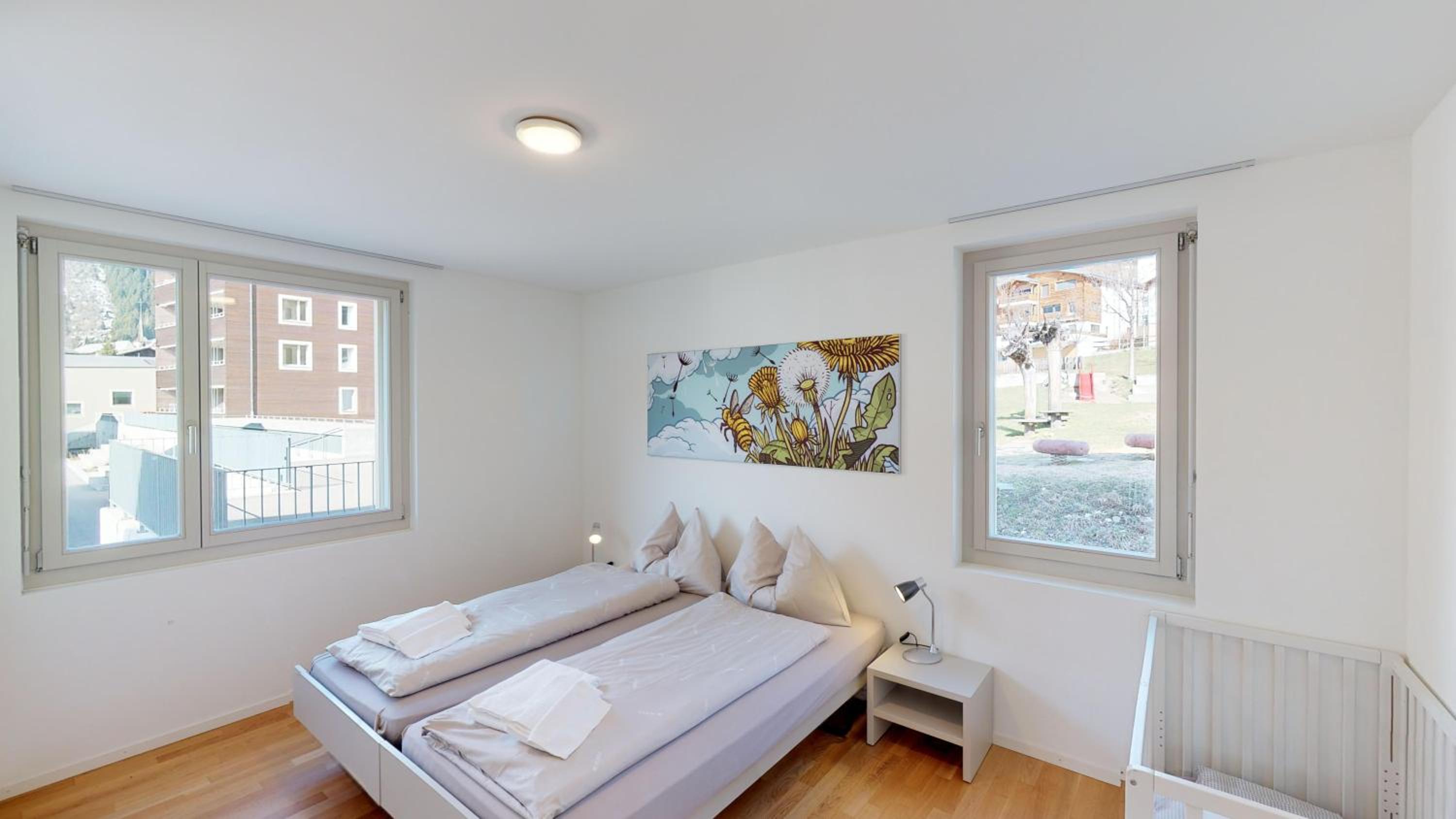Modern Three-bedroom Apartment photo 1