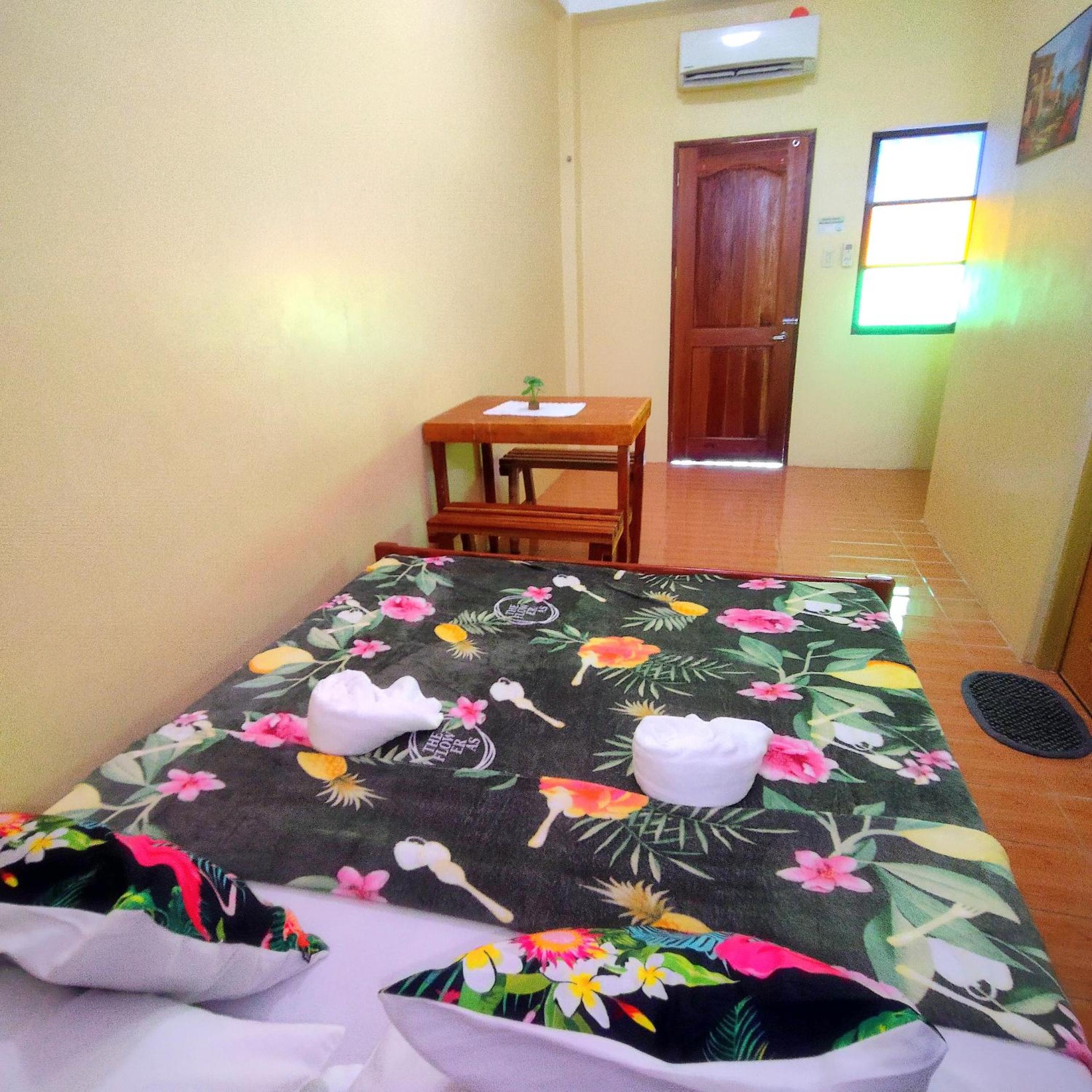 Double Room with Private Bathroom photo 3