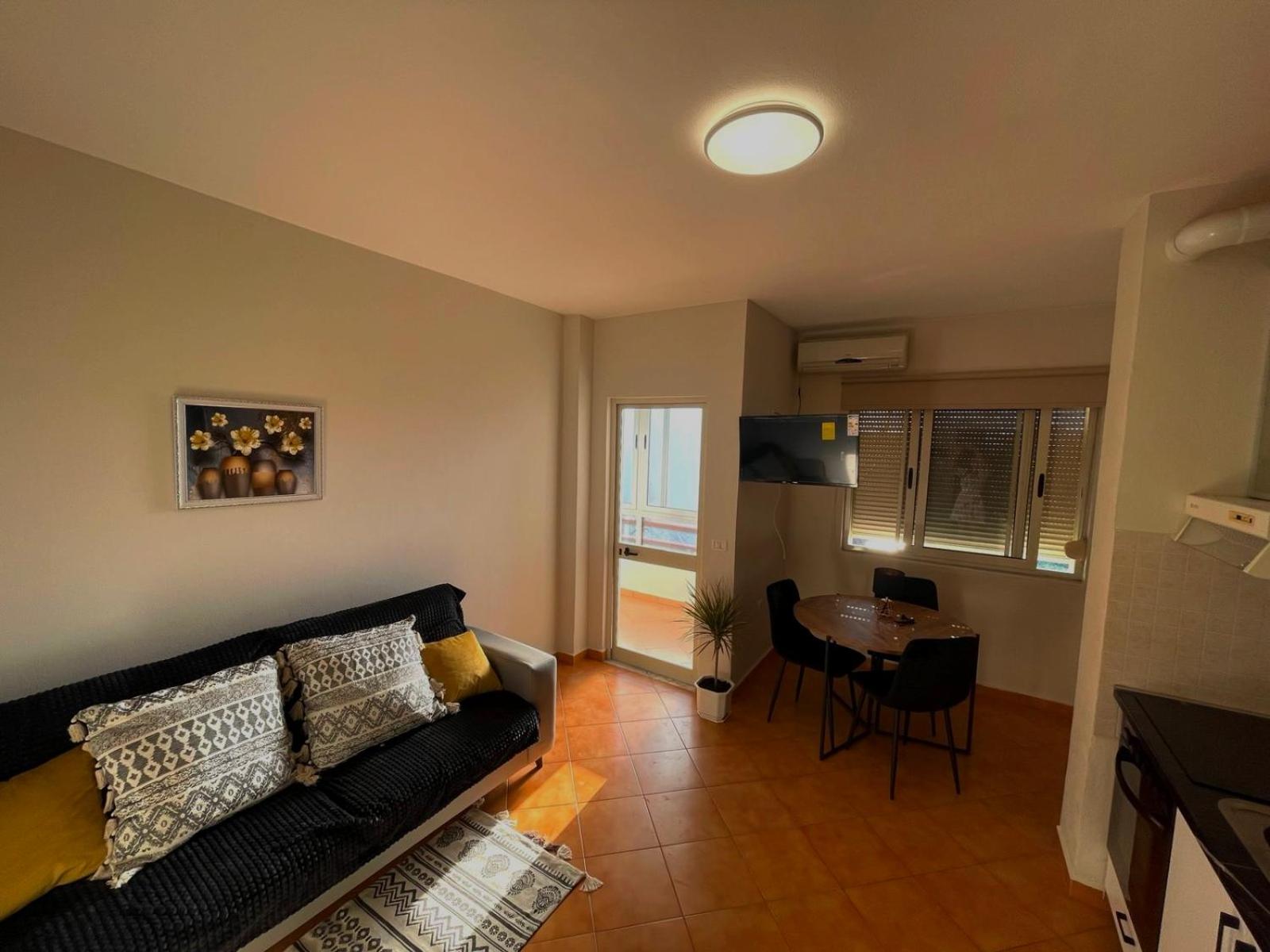One-Bedroom Apartment photo 1