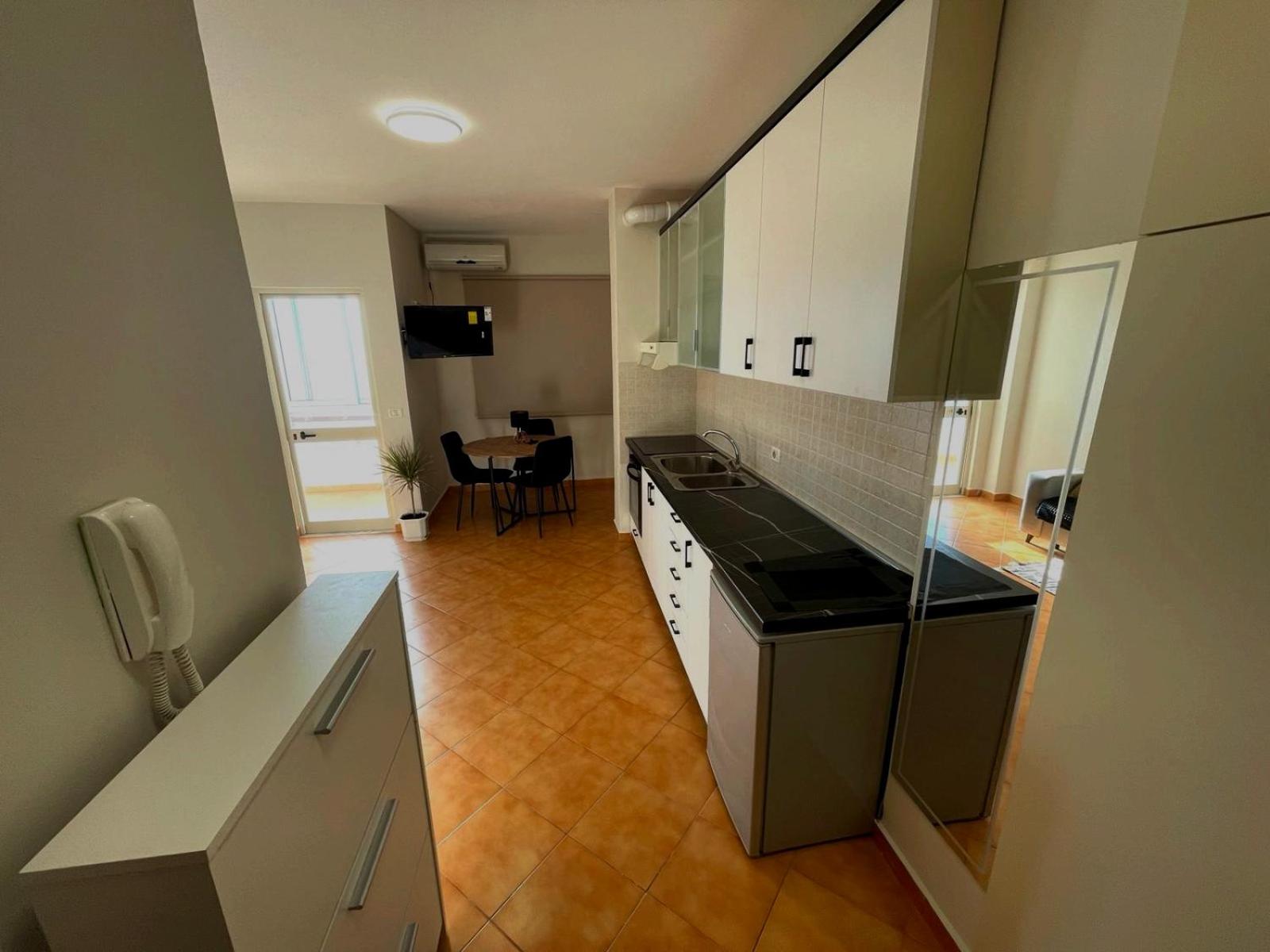 One-Bedroom Apartment photo 2