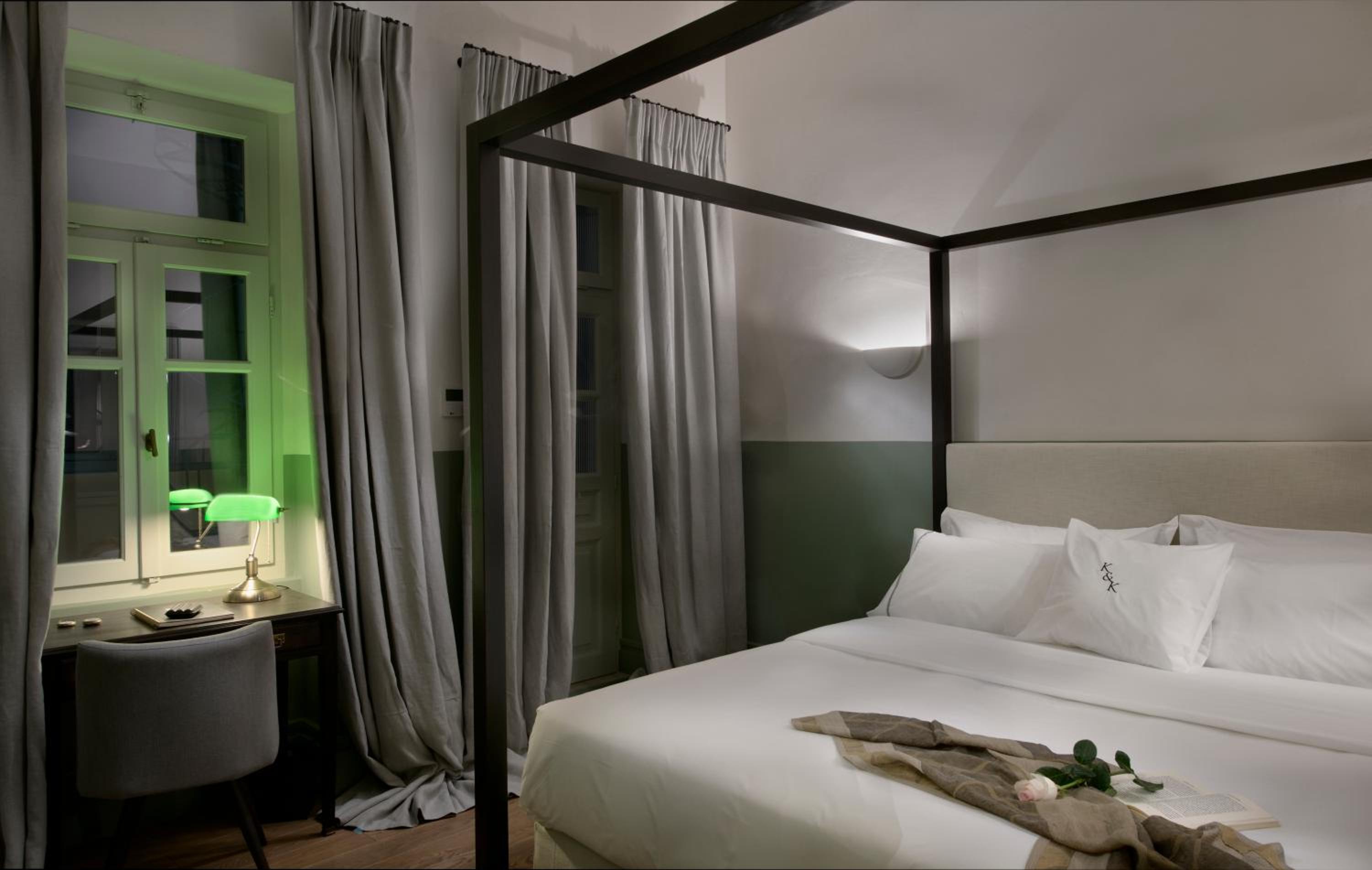 ATHINAIDOS NOBLE SUITE BY K&K photo 1