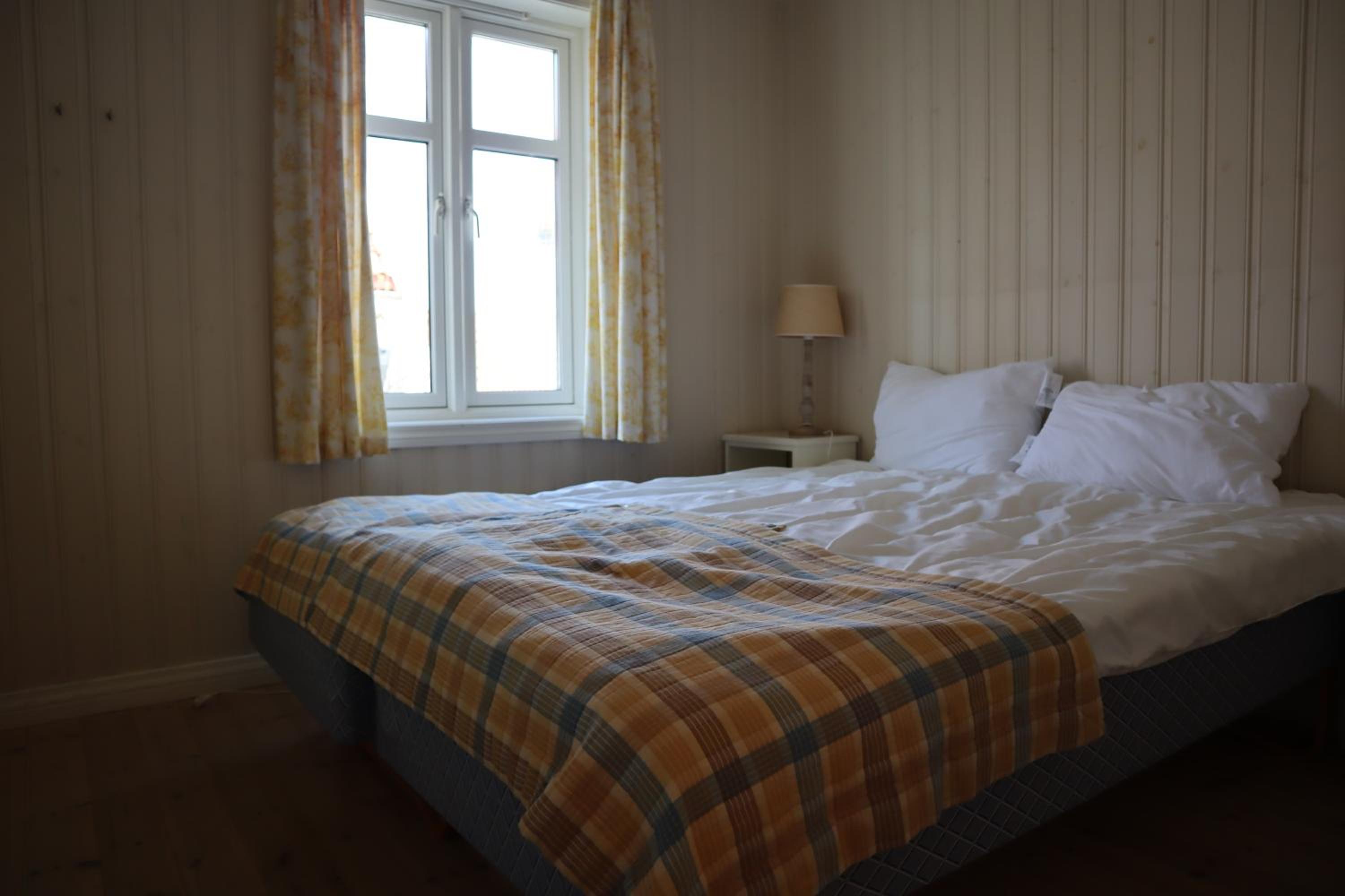 Three-Bedroom House photo 3