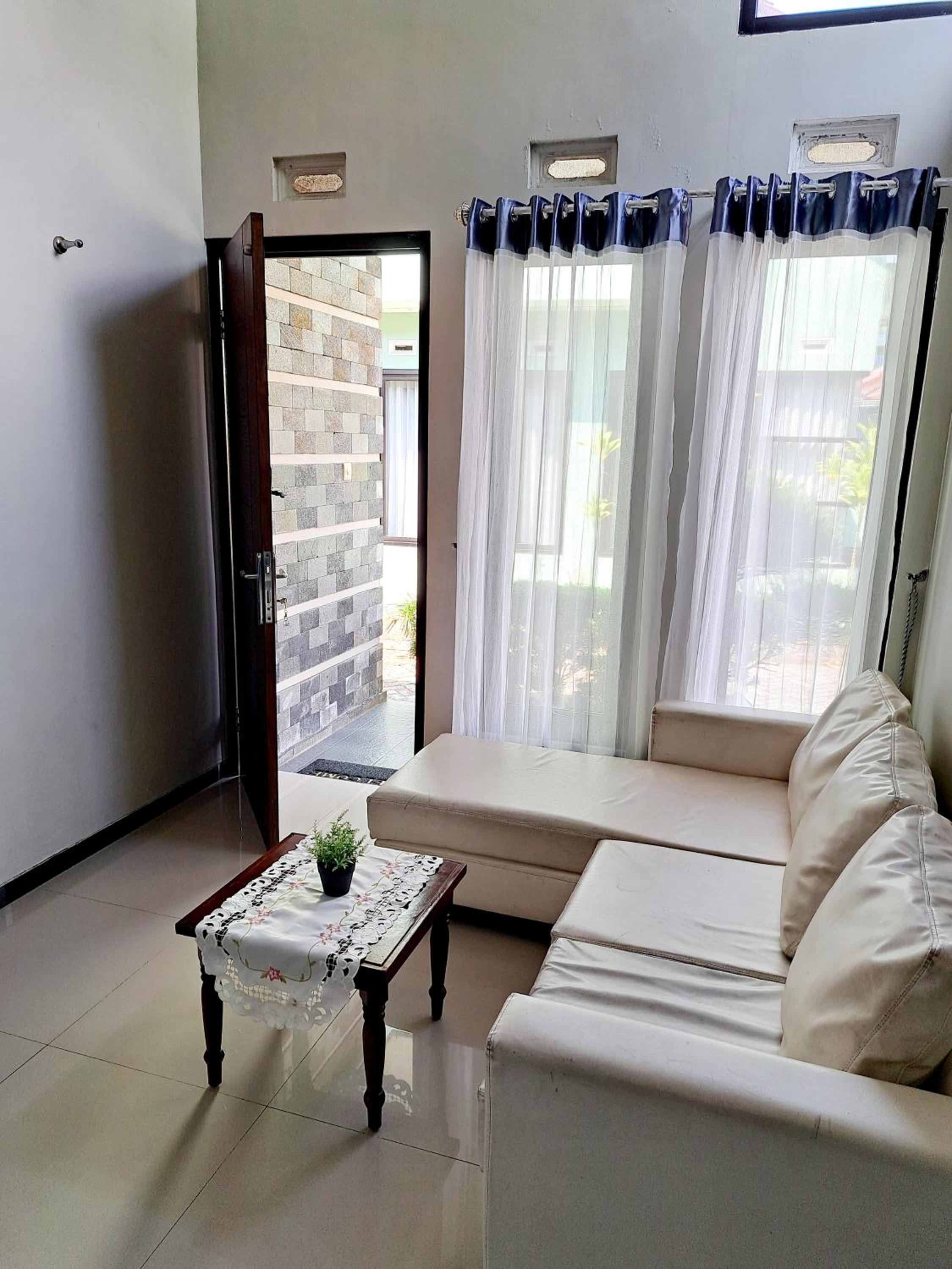 Two-Bedroom Apartment - Photo 27
