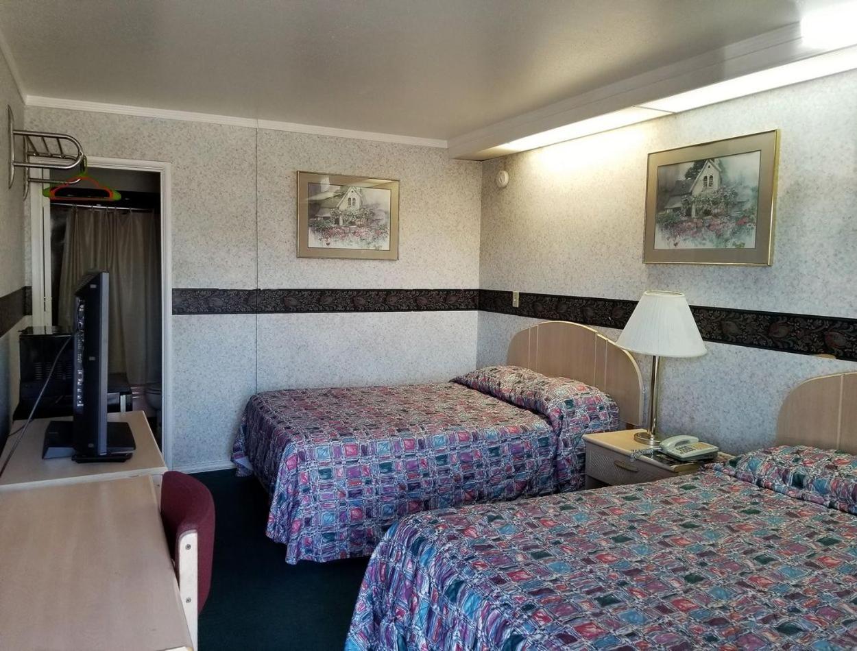 Double Room - Photo 5