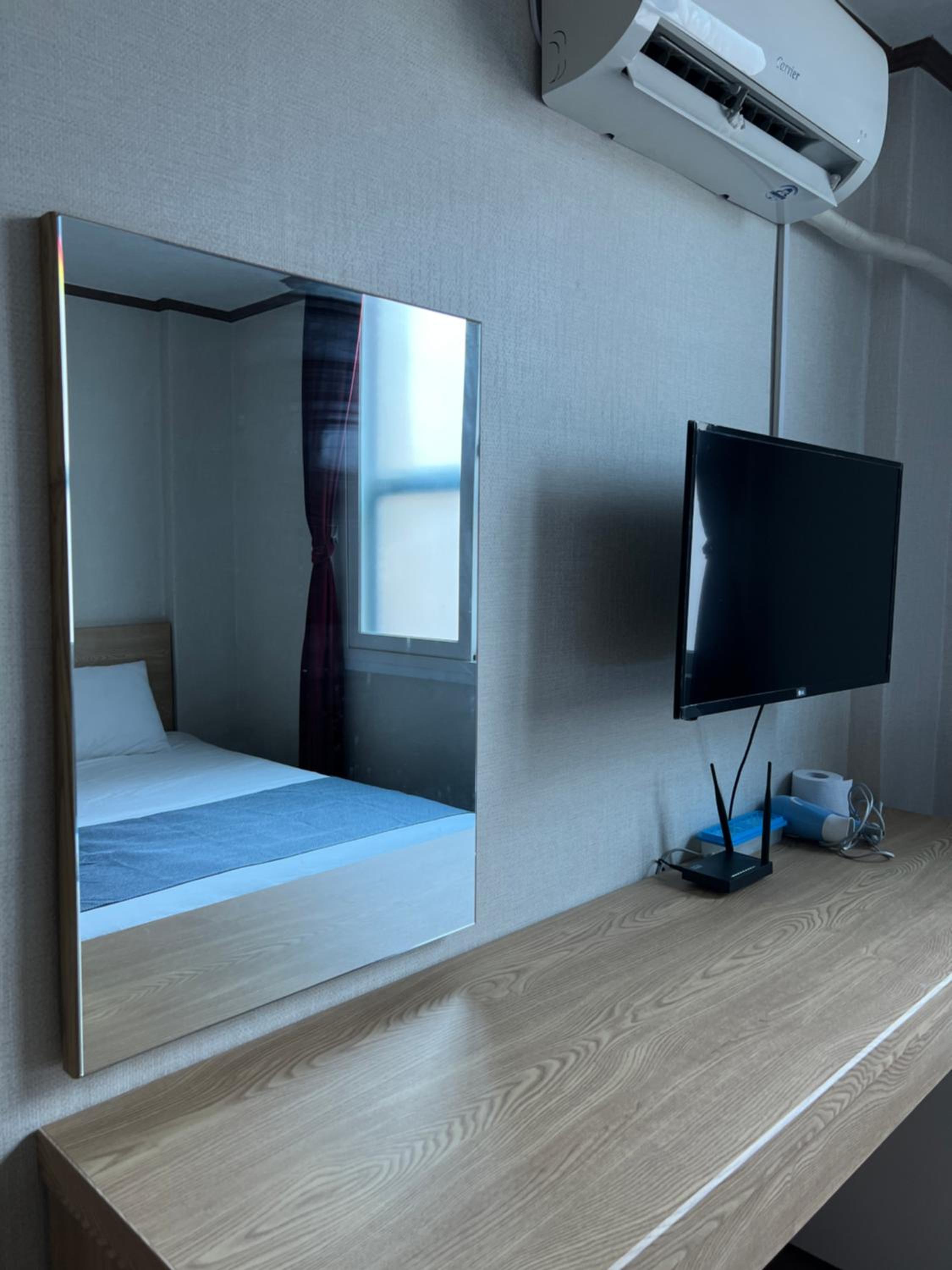 Double Room with Private Bathroom - Photo 5