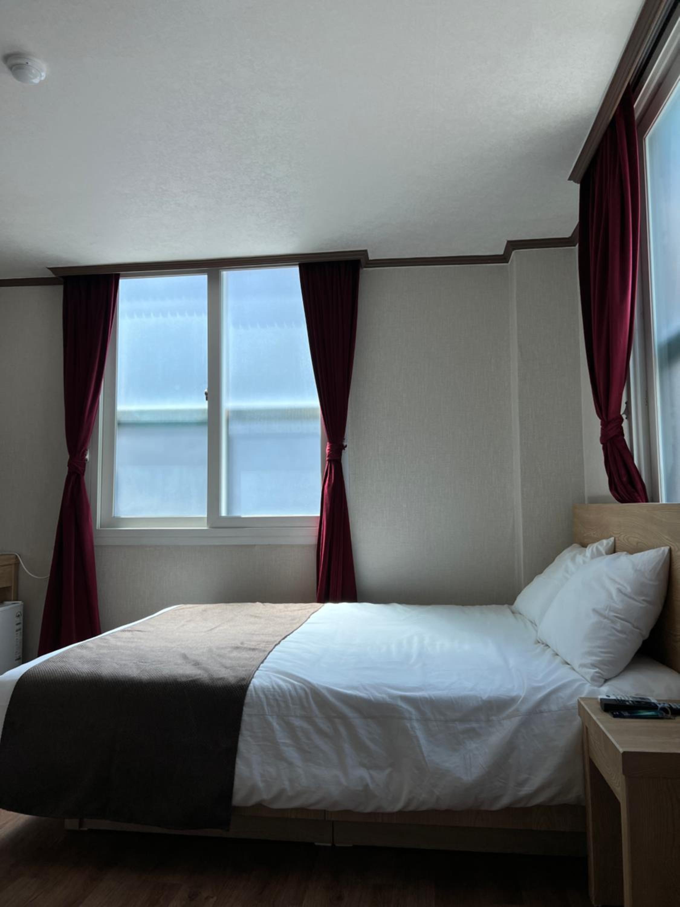 Double Room with Private Bathroom - Photo 3