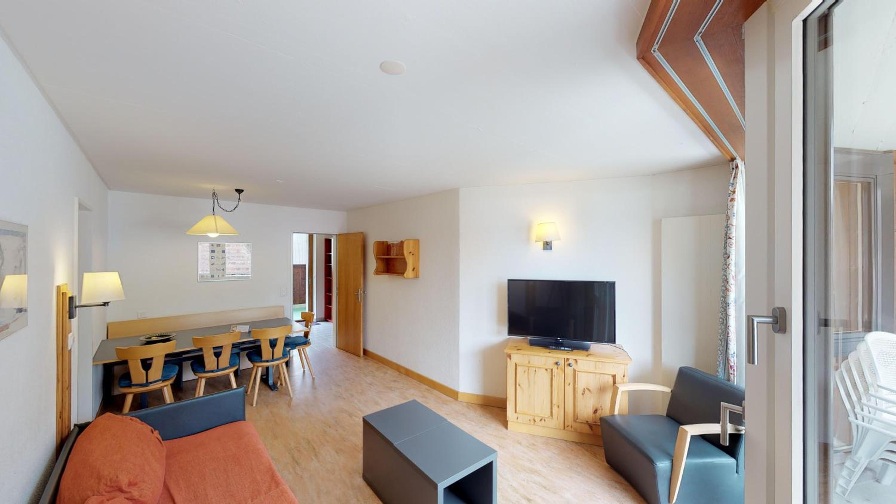 Three-Bedroom Apartment photo 1