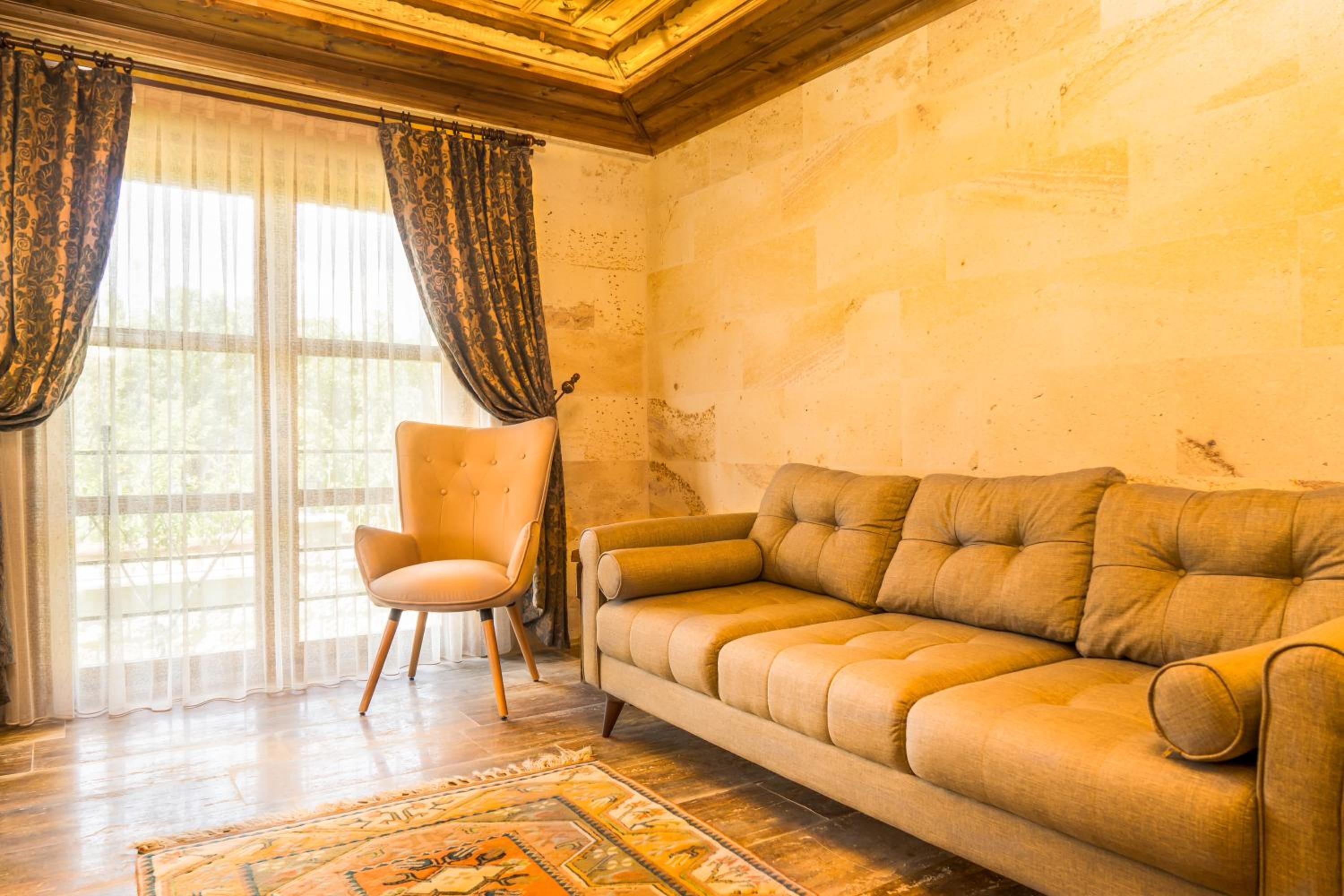 Family Room with Bath - Photo 12