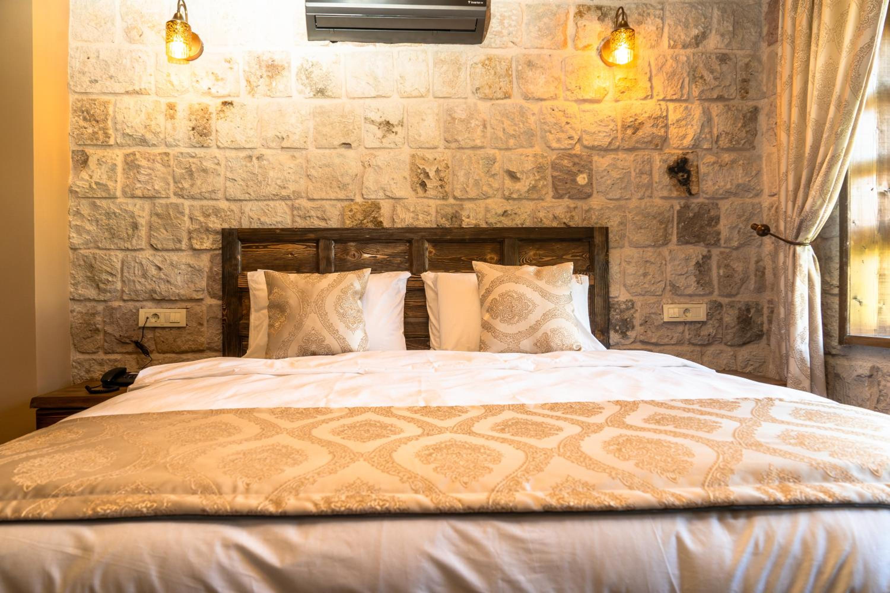 Superior Double Room - Photo 8
