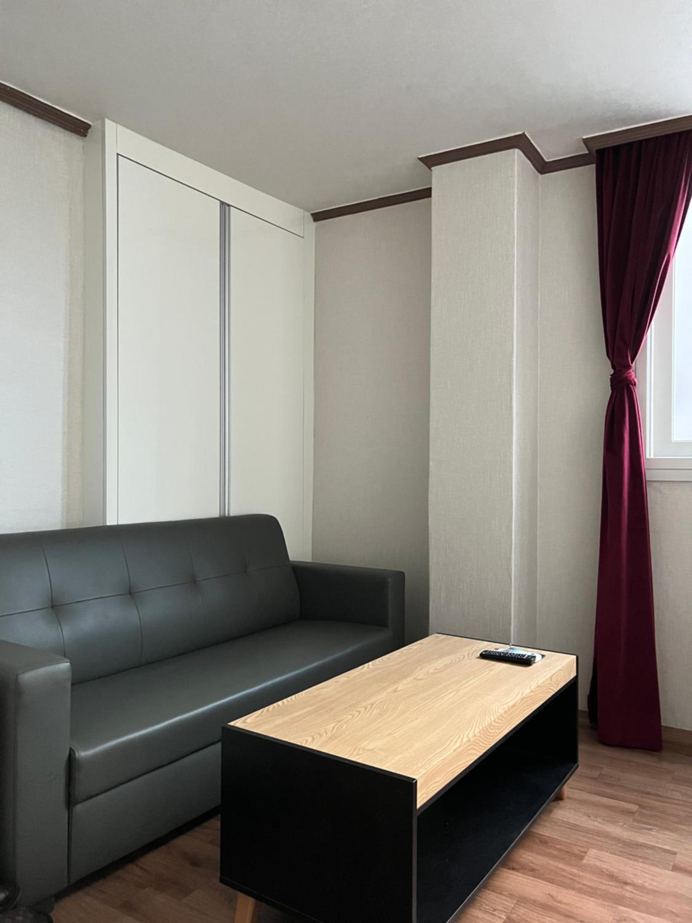 Triple Room with Private Bathroom - Photo 4
