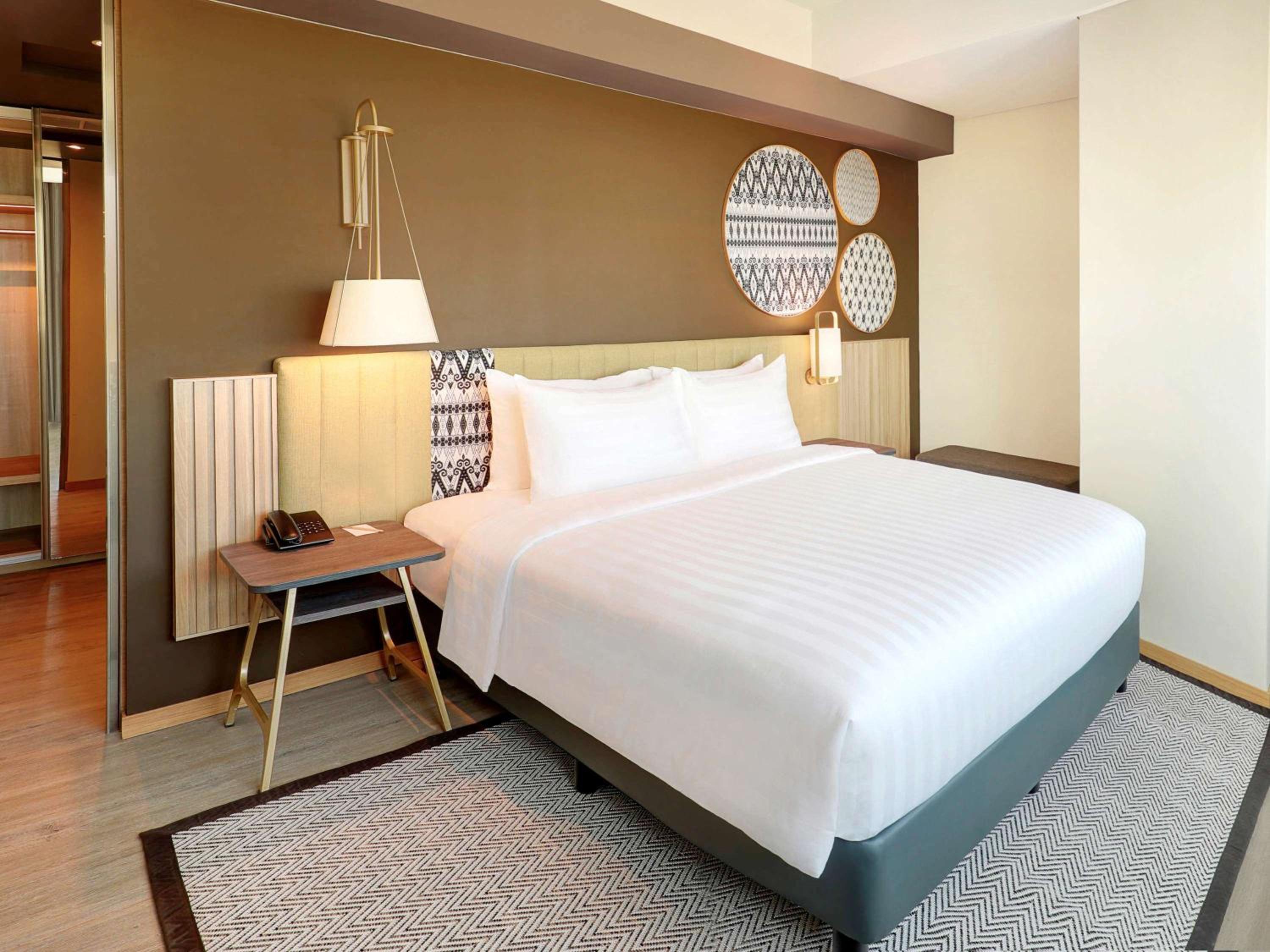 Executive King Suite - Photo 1