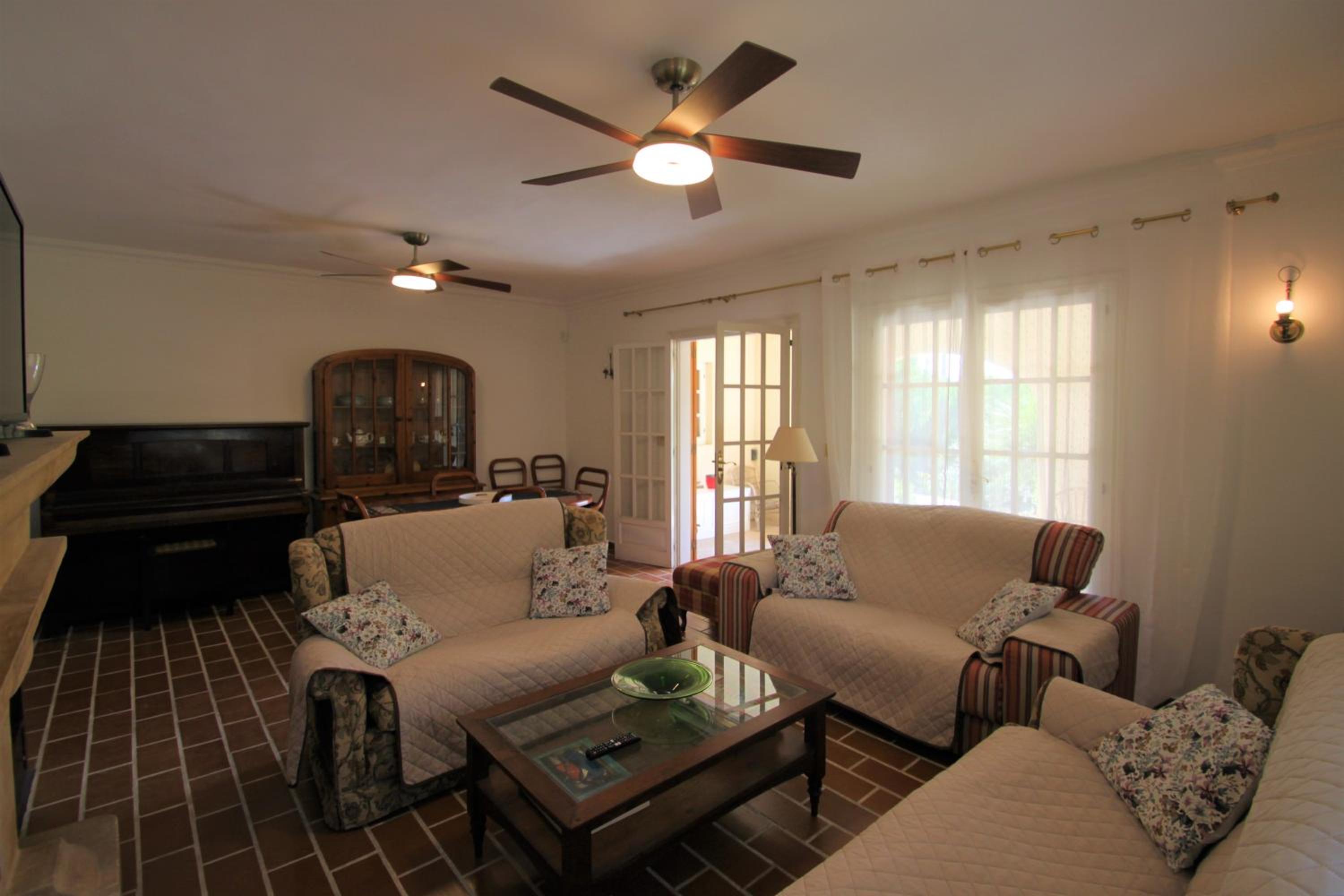 Casa de cinco habitaciones