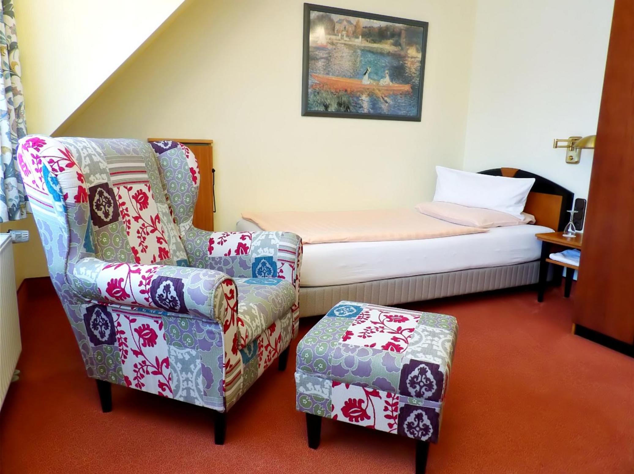 Standard Single Room photo 3