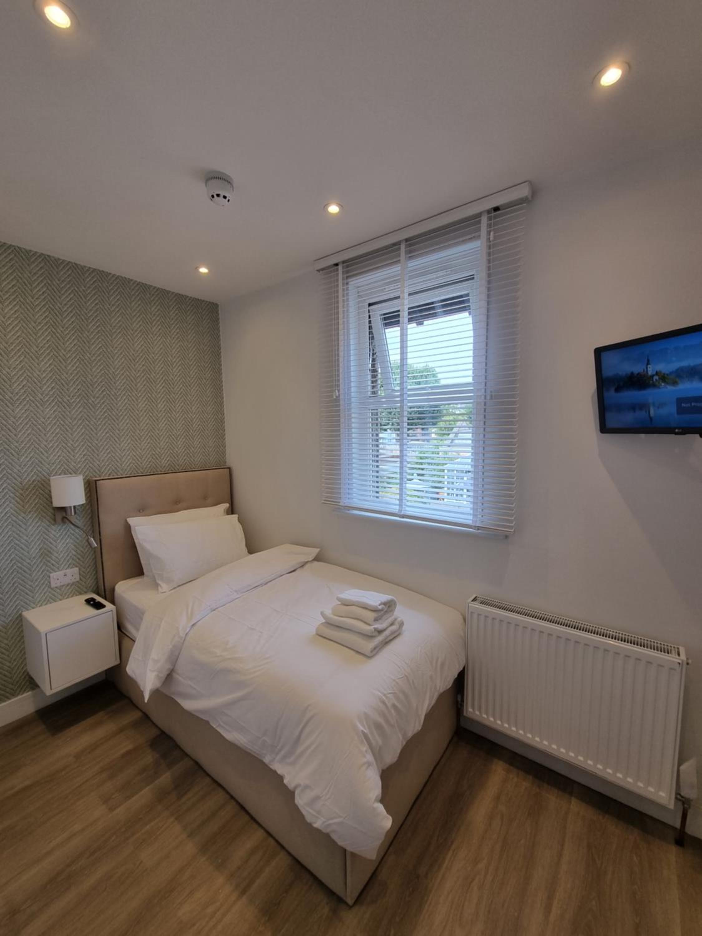Deluxe Single Room