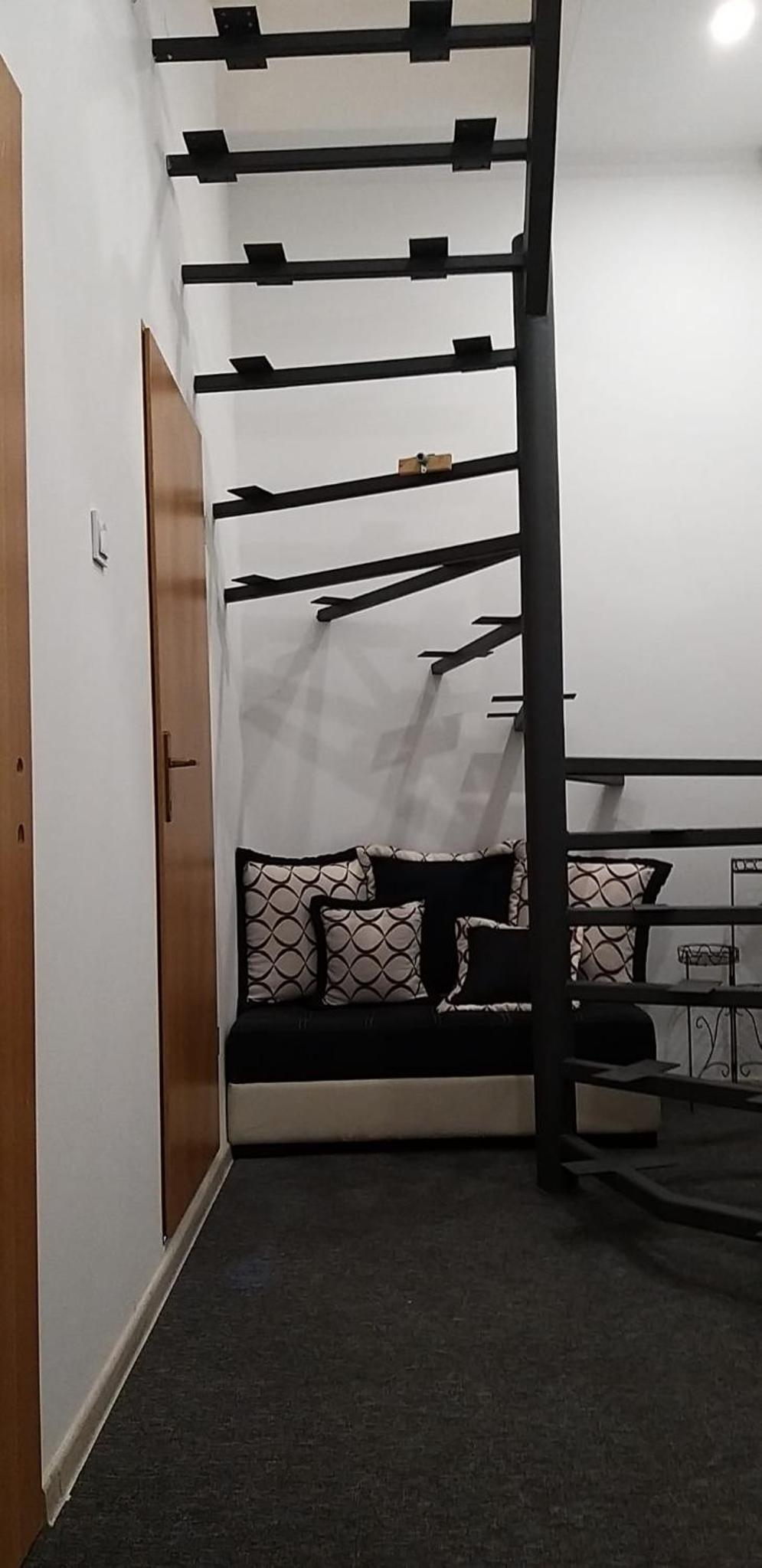 Twin Room - Photo 7